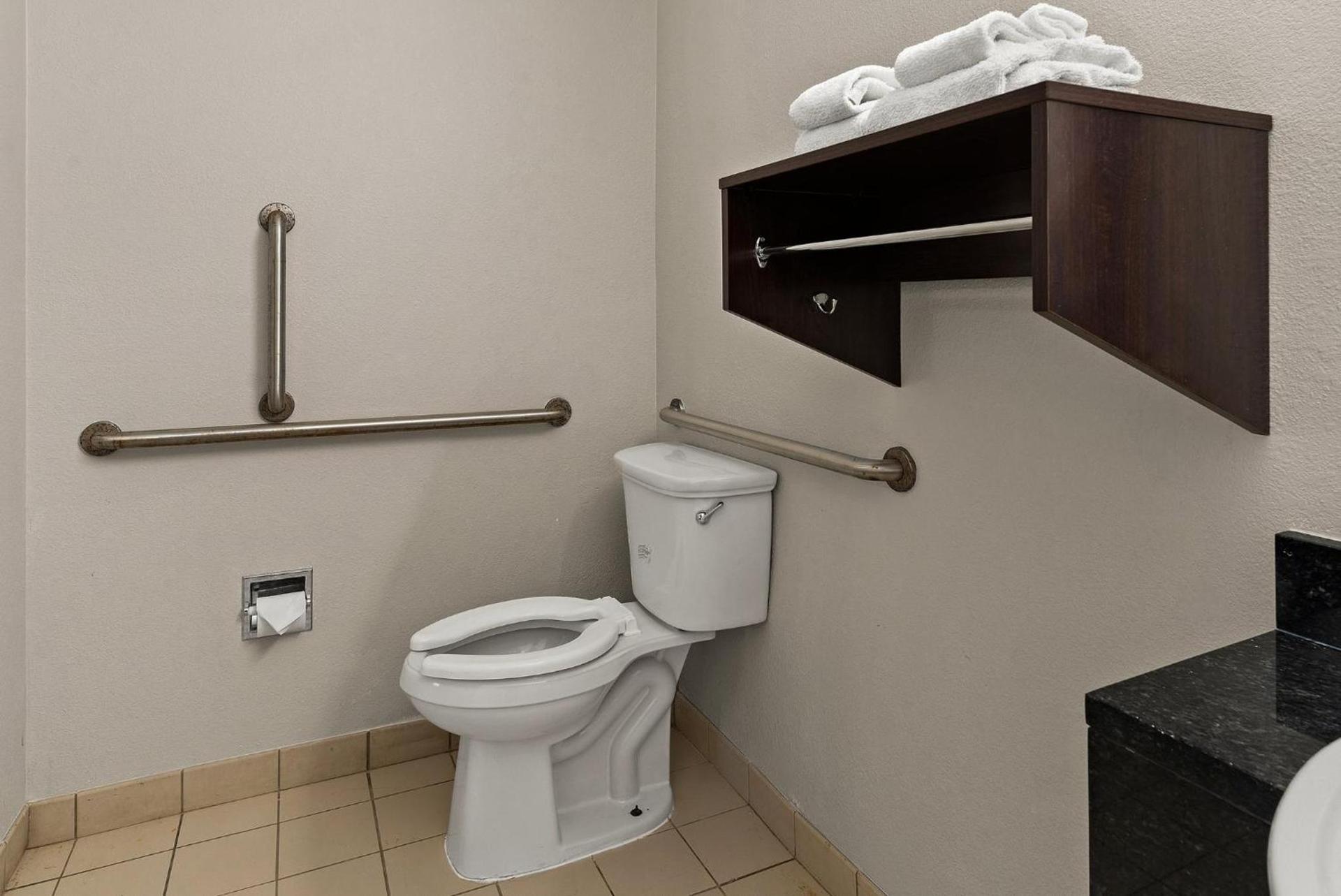 Red Roof Inn Spartanburg - I-85 photo 33