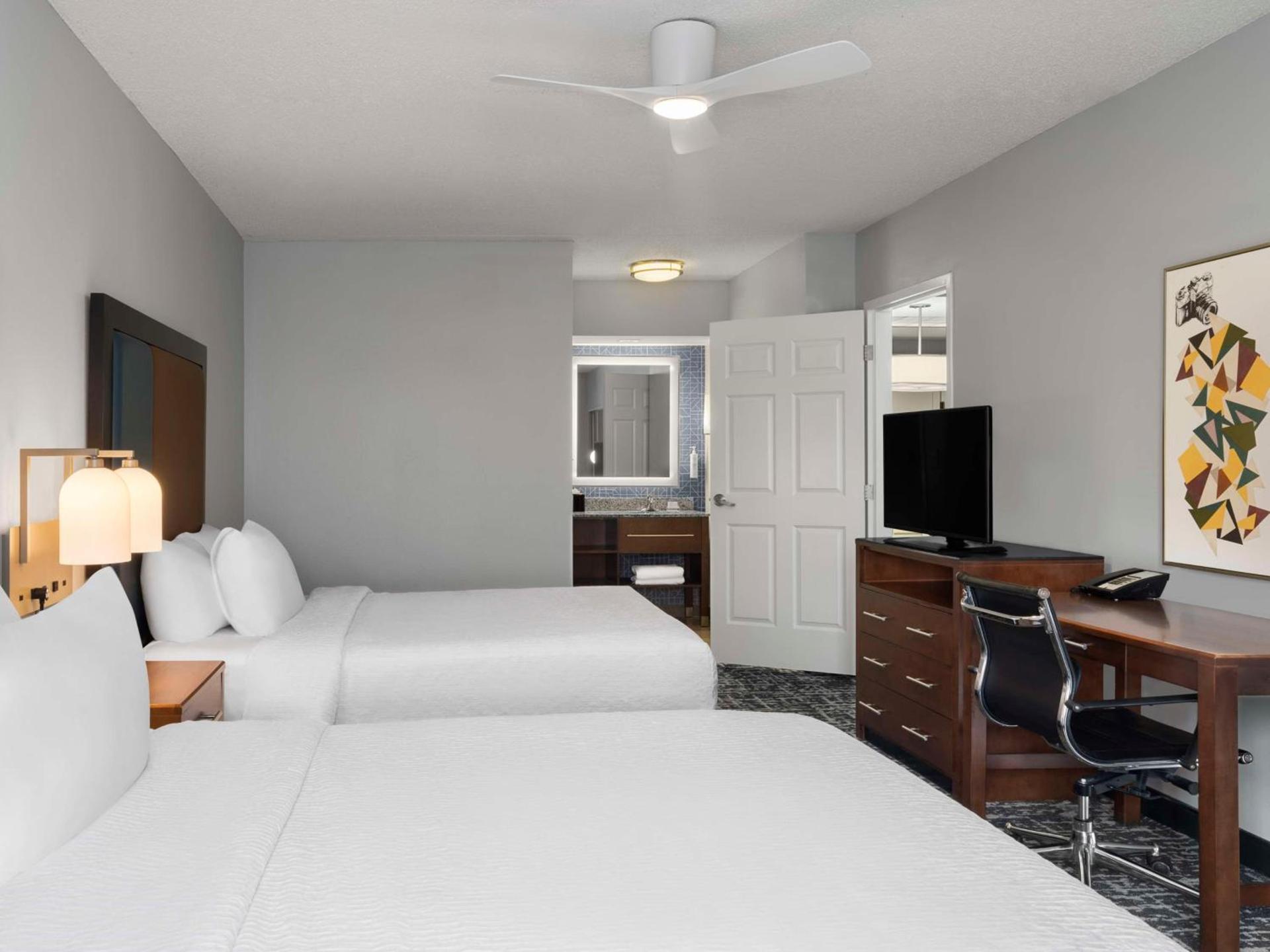 Homewood Suites Columbus - Airport photo 24