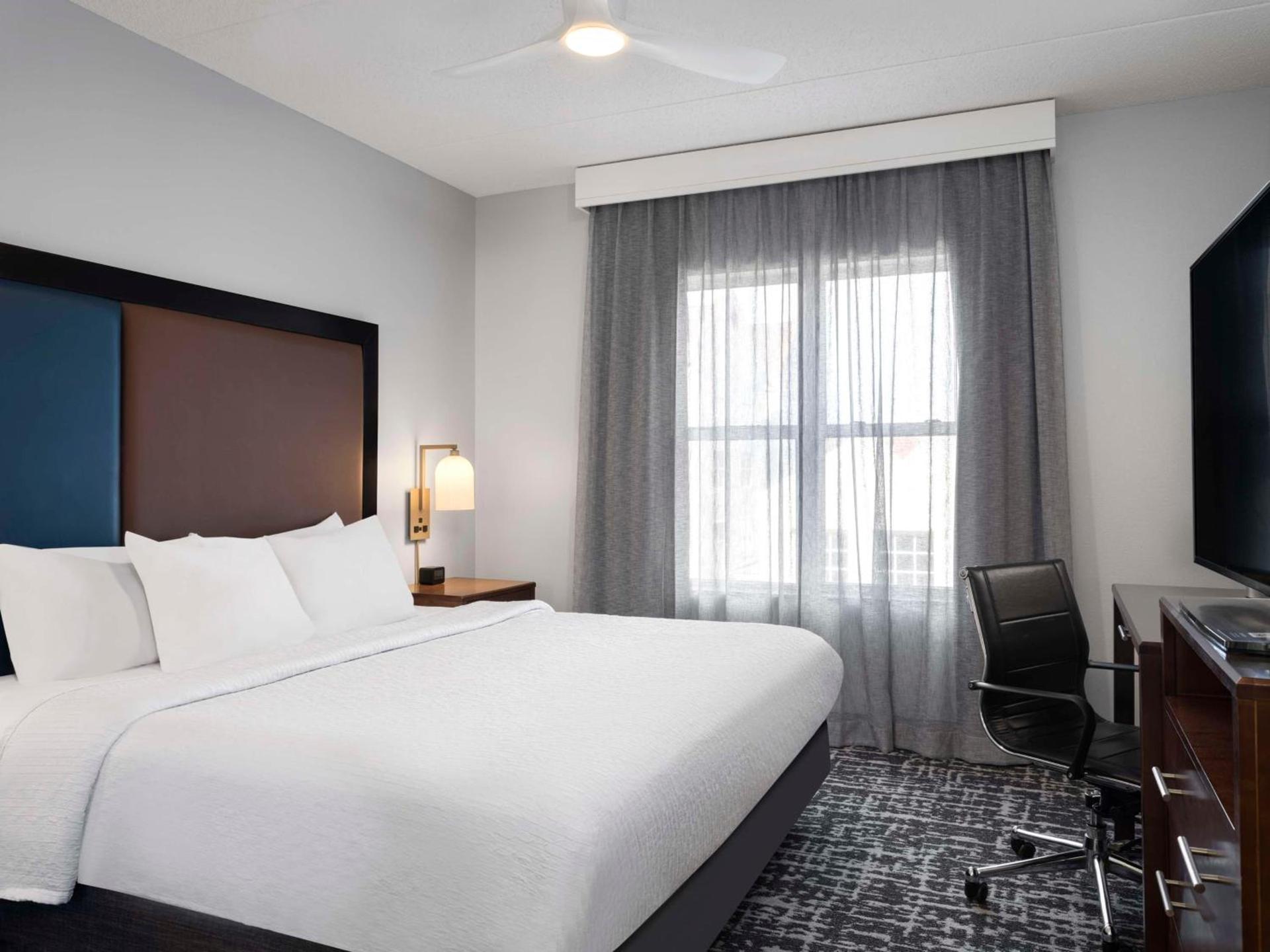 Homewood Suites Columbus - Airport photo 31