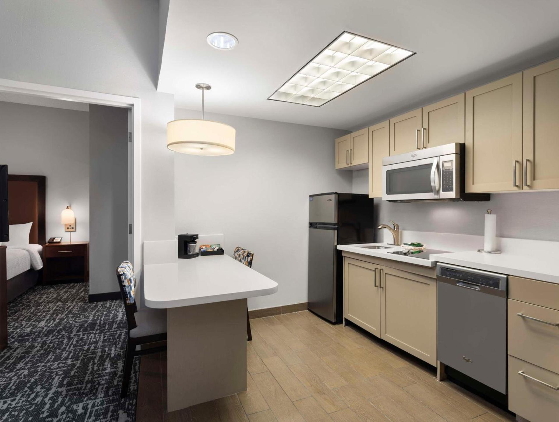 Homewood Suites Columbus - Airport photo 41