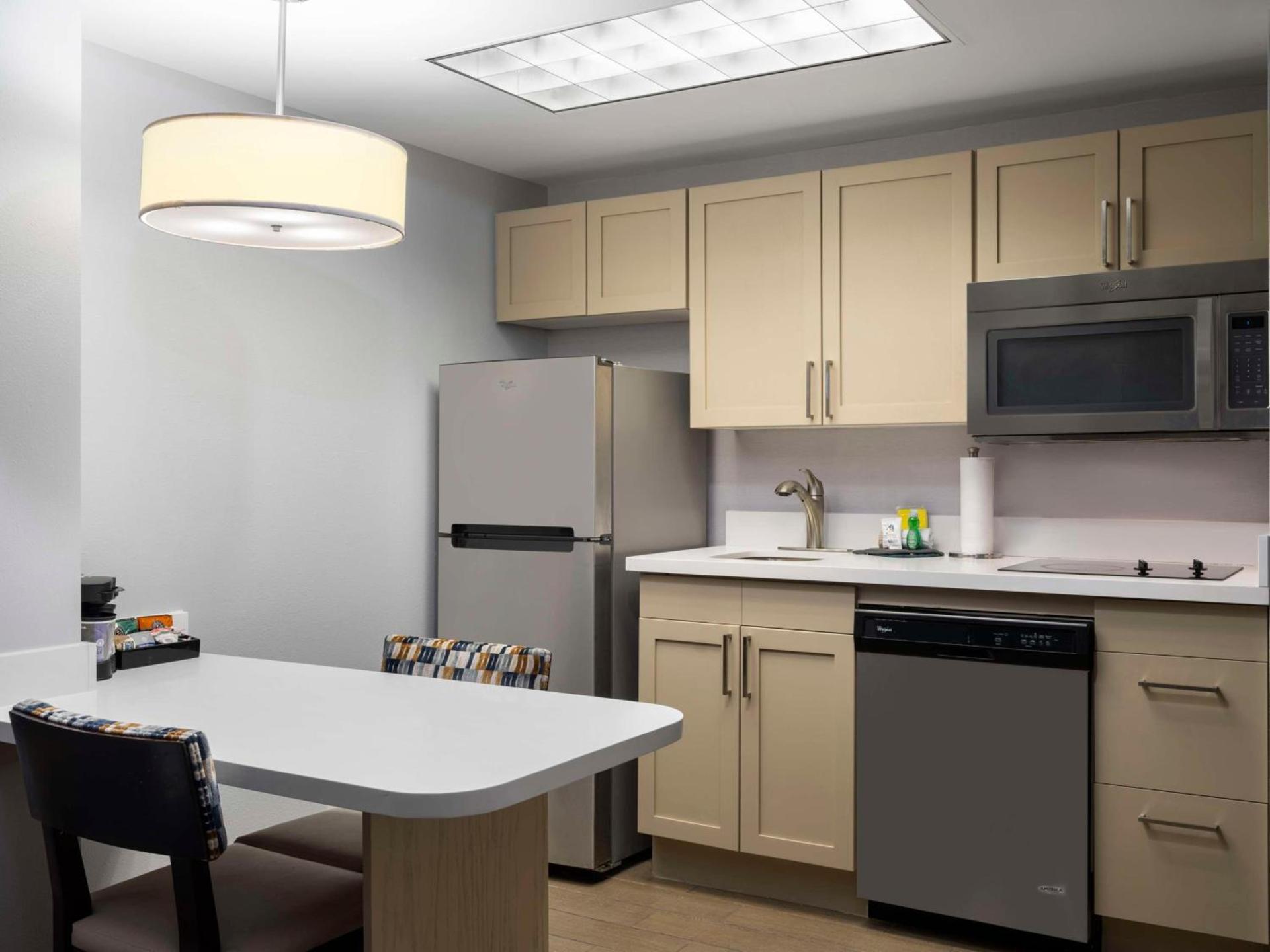 Homewood Suites Columbus - Airport photo 42