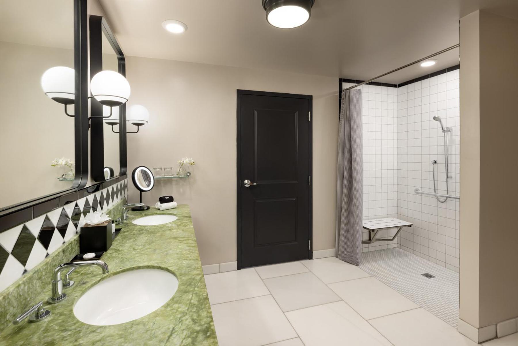The Candler Hotel Atlanta, Curio Collection by Hilton photo 49