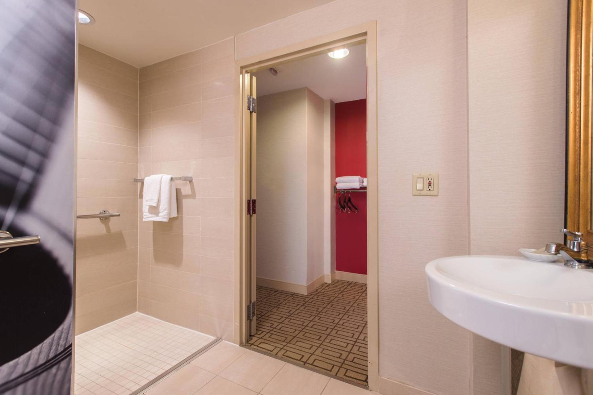 Renaissance Austin Arboretum Domain Hotel photo 24