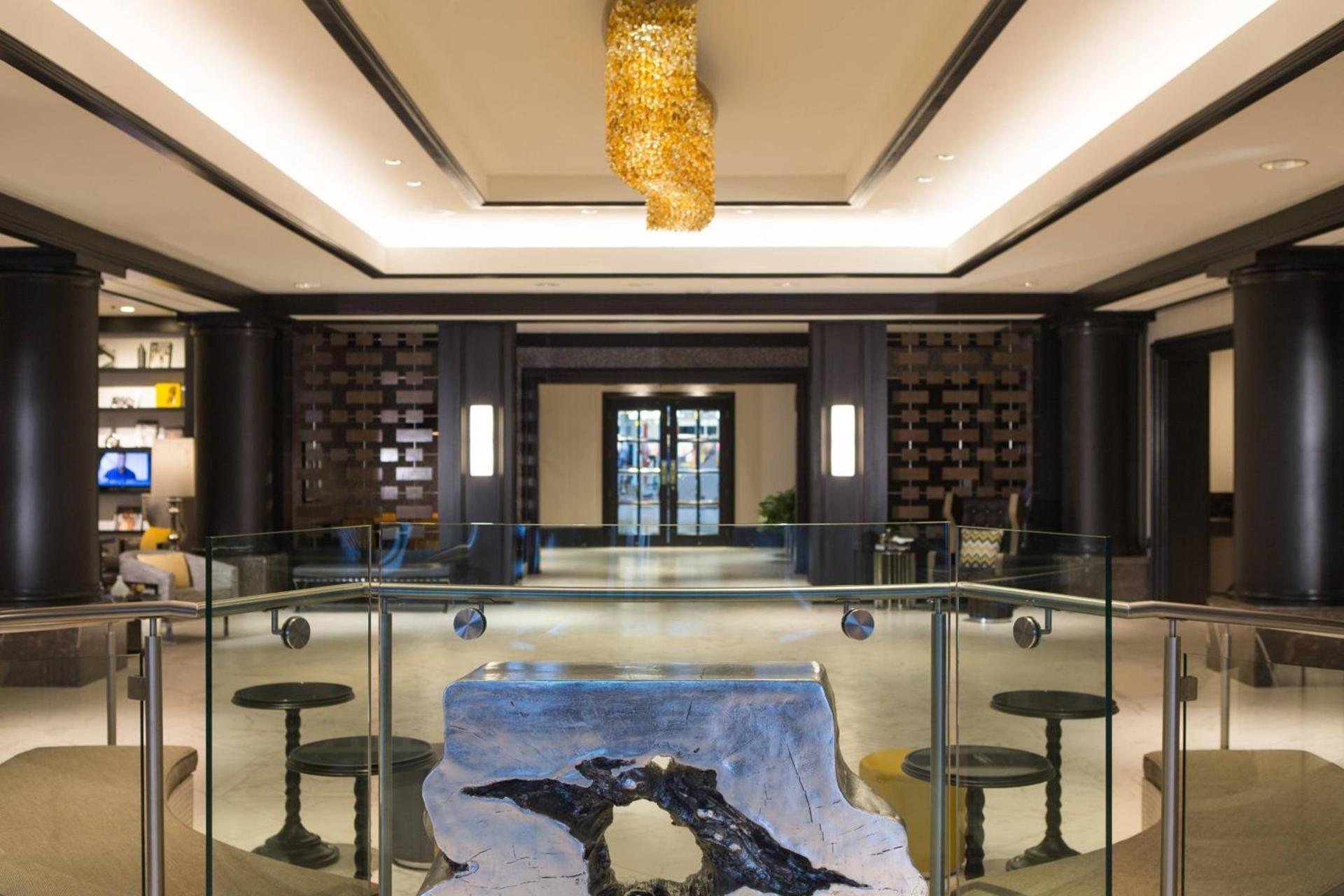 Renaissance Baltimore Harborplace Hotel photo 2