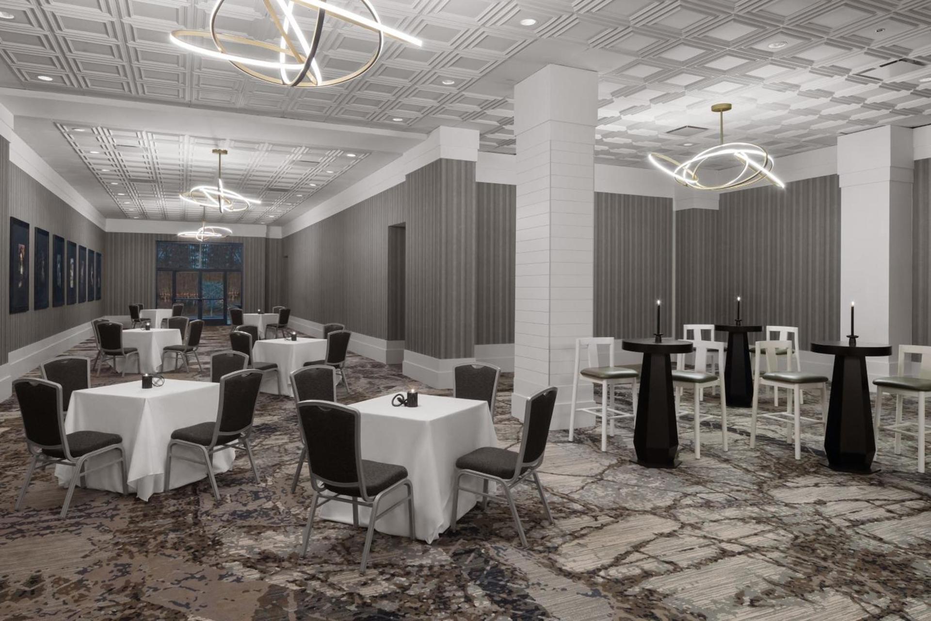 Renaissance Chicago North Shore Hotel photo 68
