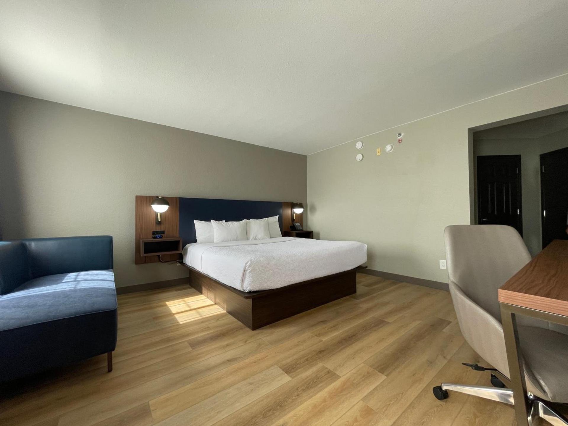 La Quinta by Wyndham Dallas DFW Airport North photo 52