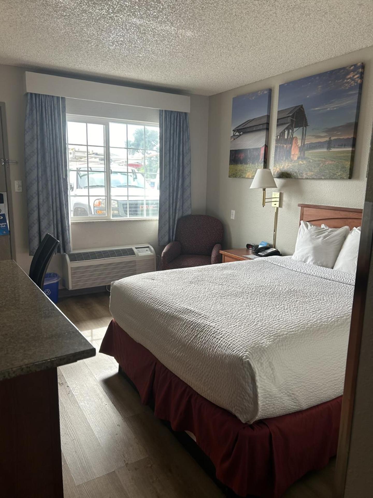 Days Inn by Wyndham Turlock photo 18