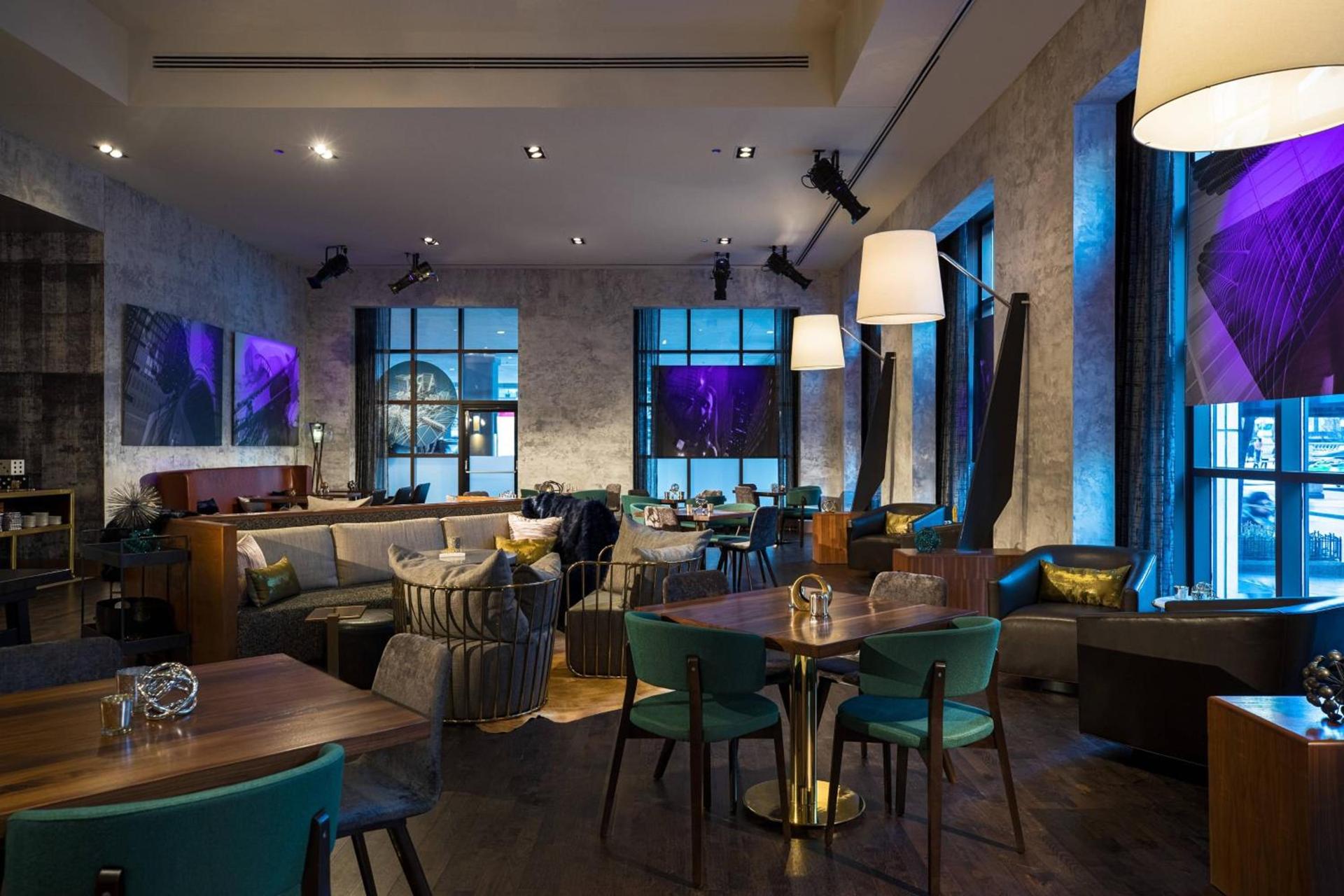 Renaissance Chicago Downtown Hotel photo 30