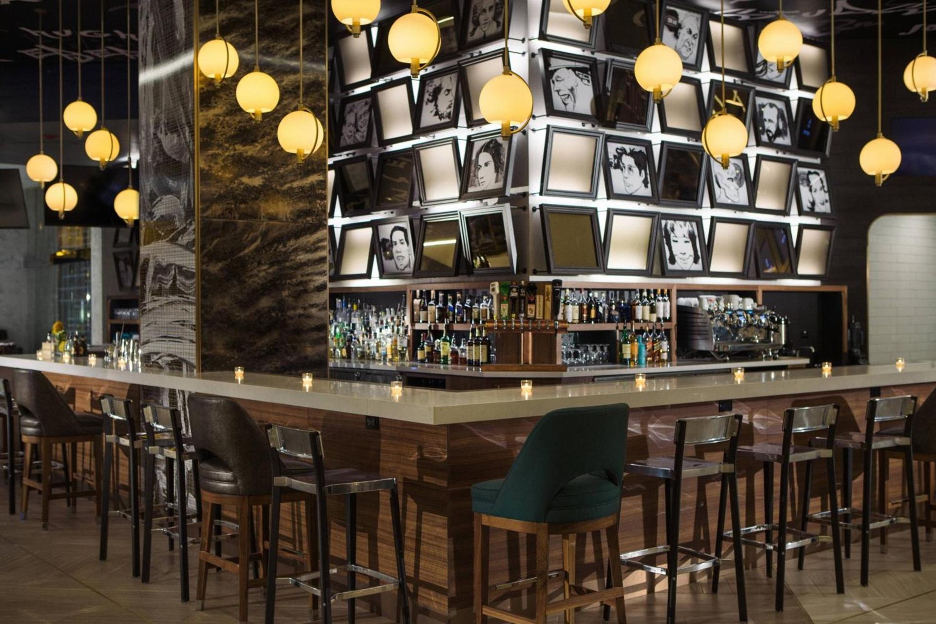 Renaissance Chicago Downtown Hotel photo 24