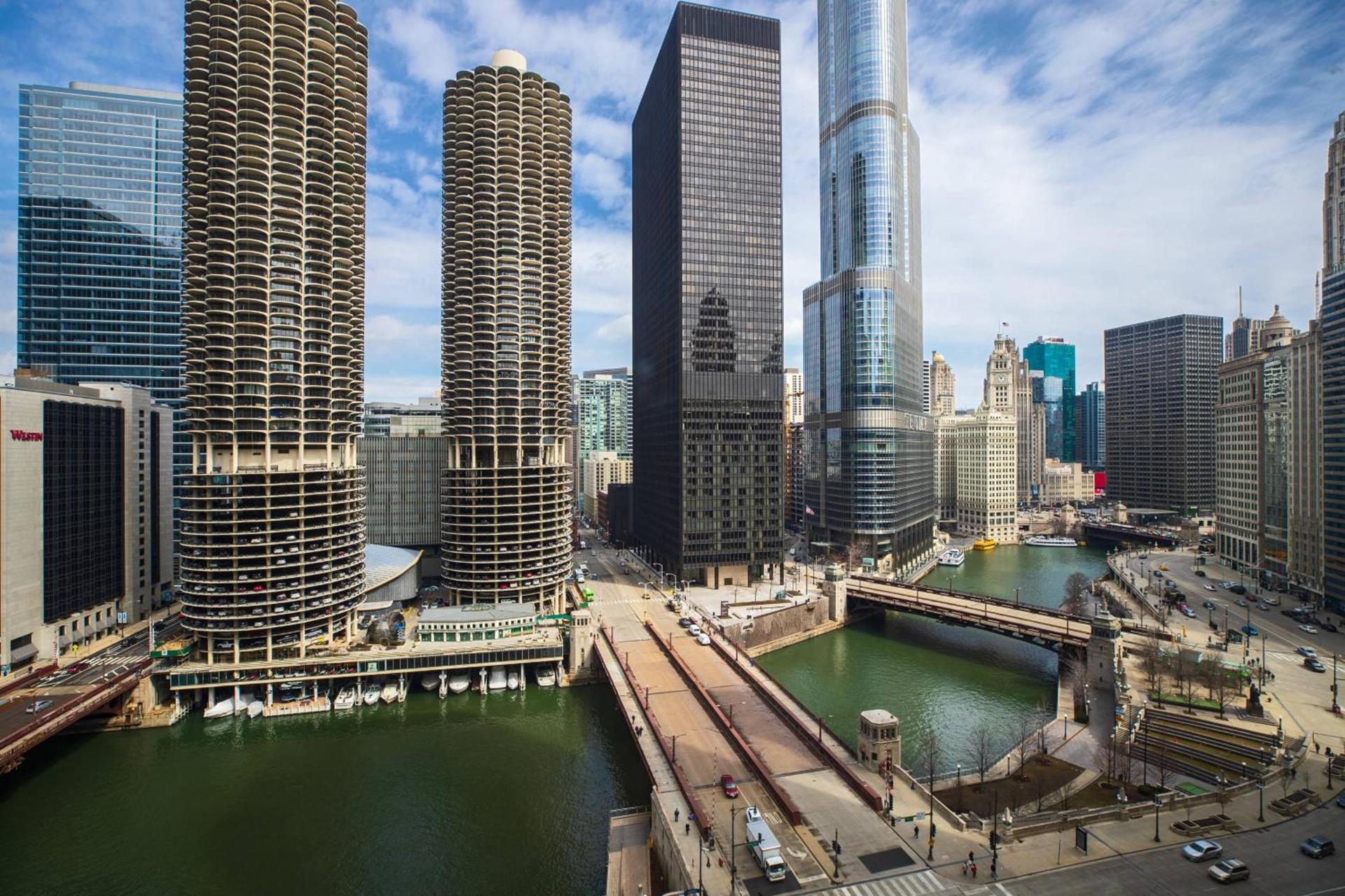 Renaissance Chicago Downtown Hotel photo 1