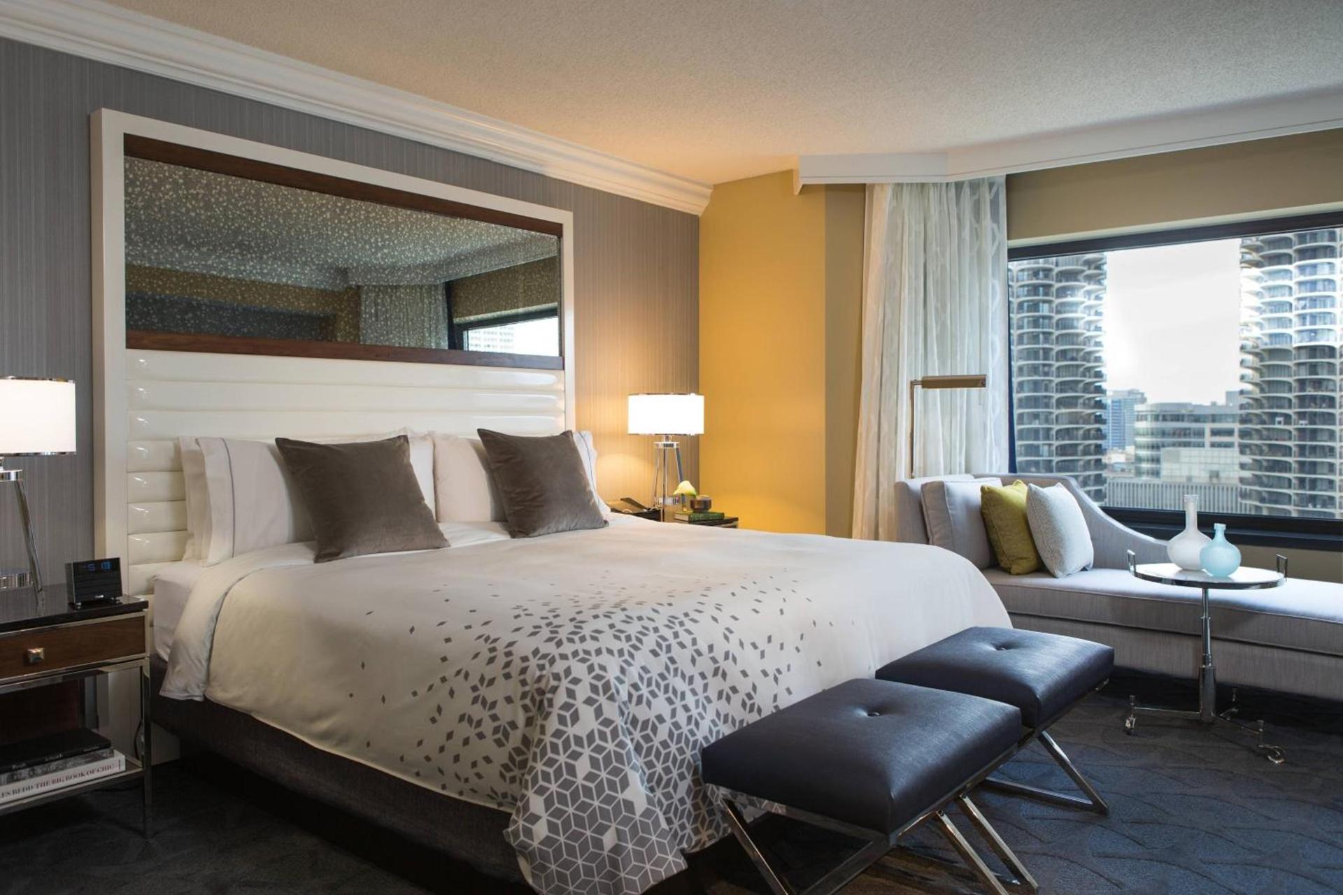 Renaissance Chicago Downtown Hotel photo 9