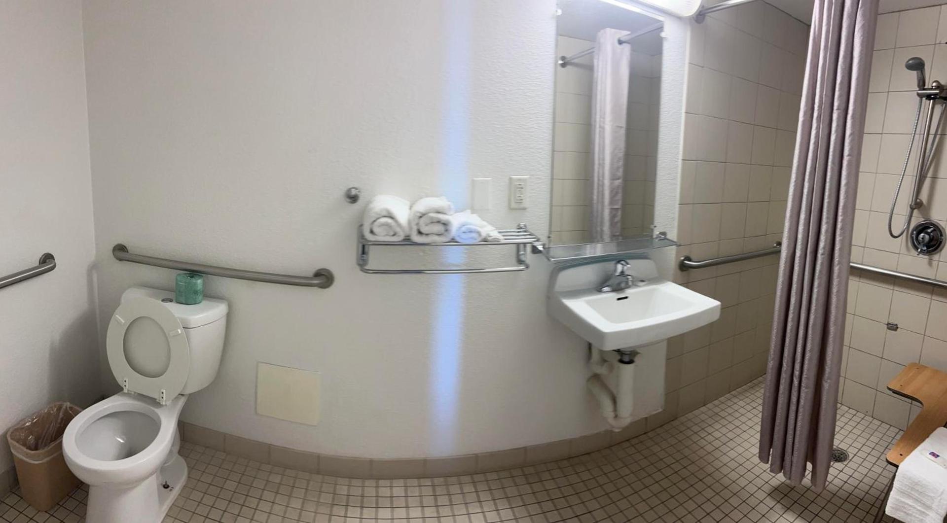 Motel 6-Austin, TX - North Central photo 56