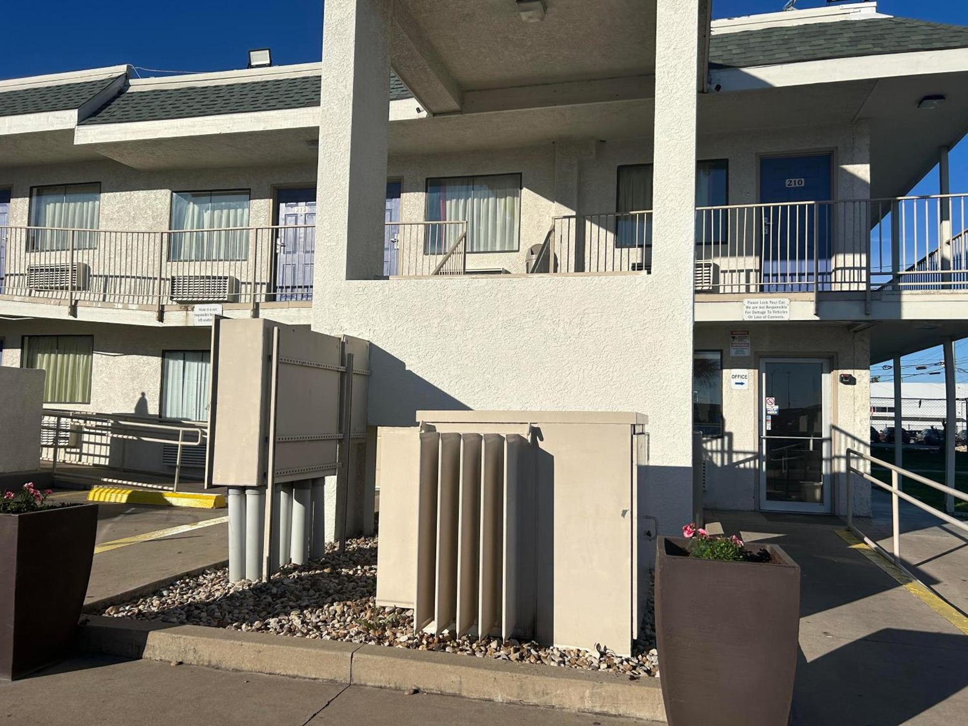 Motel 6-Austin, TX - North Central photo 60