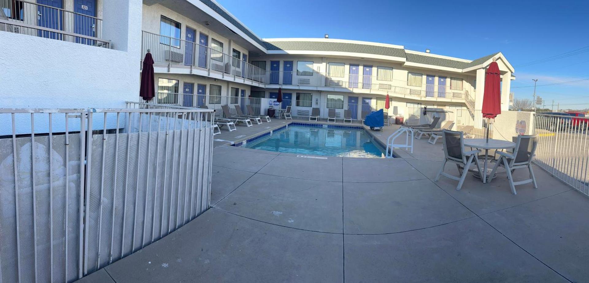 Motel 6-Austin, TX - North Central photo 65