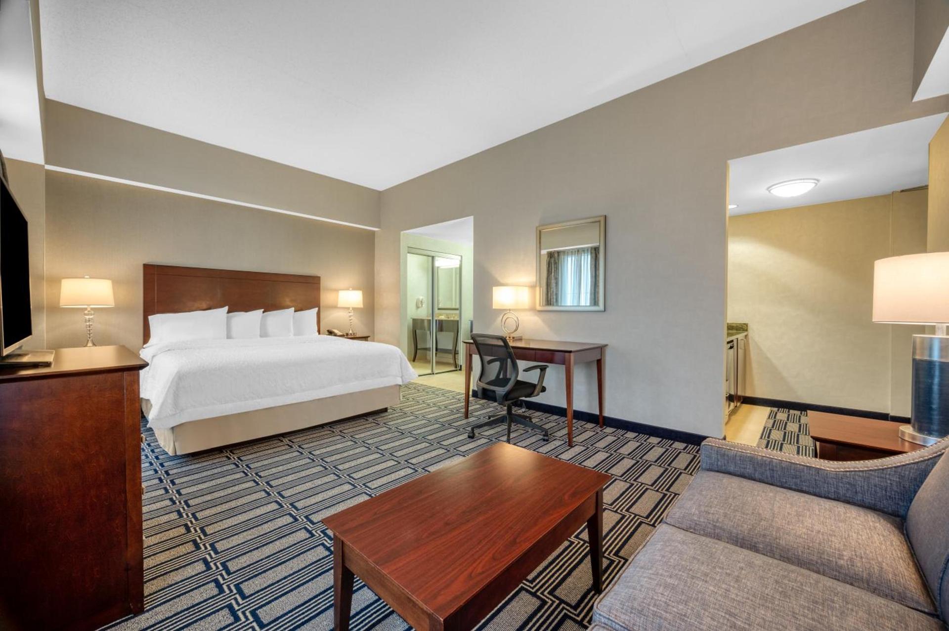 Hampton Inn & Suites Providence Downtown photo 44