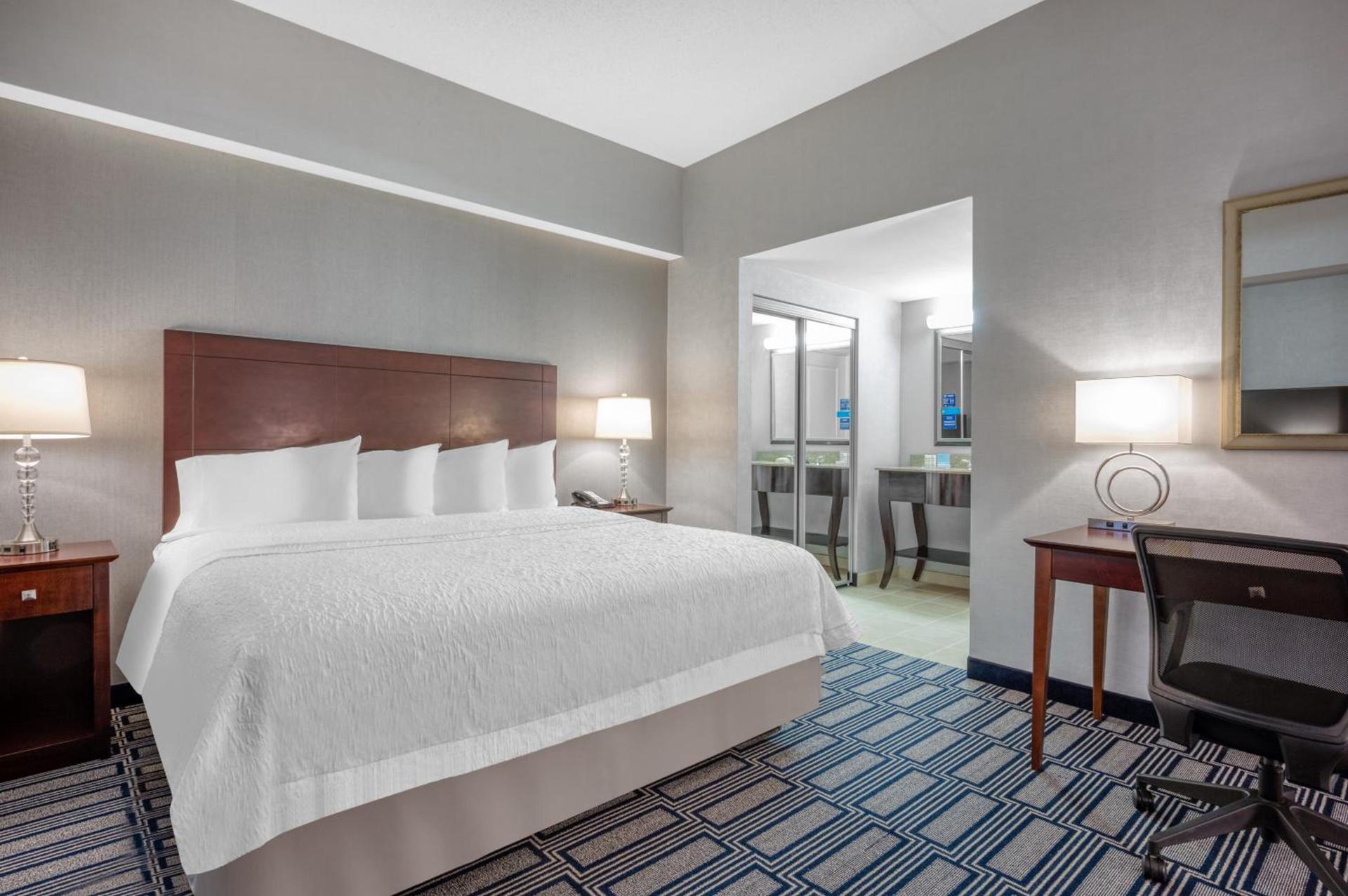 Hampton Inn & Suites Providence Downtown photo 45