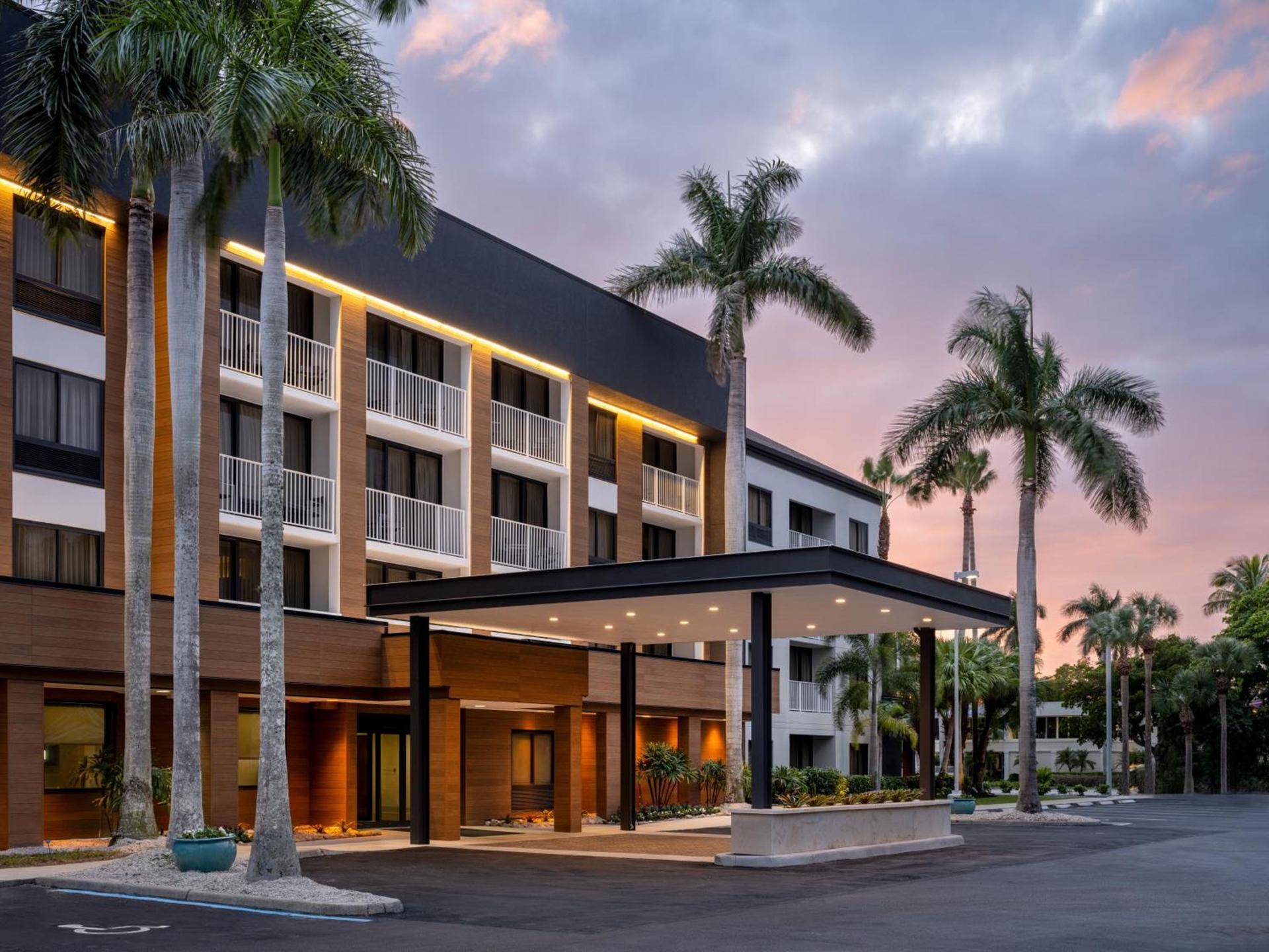 Courtyard by Marriott - Naples photo 3