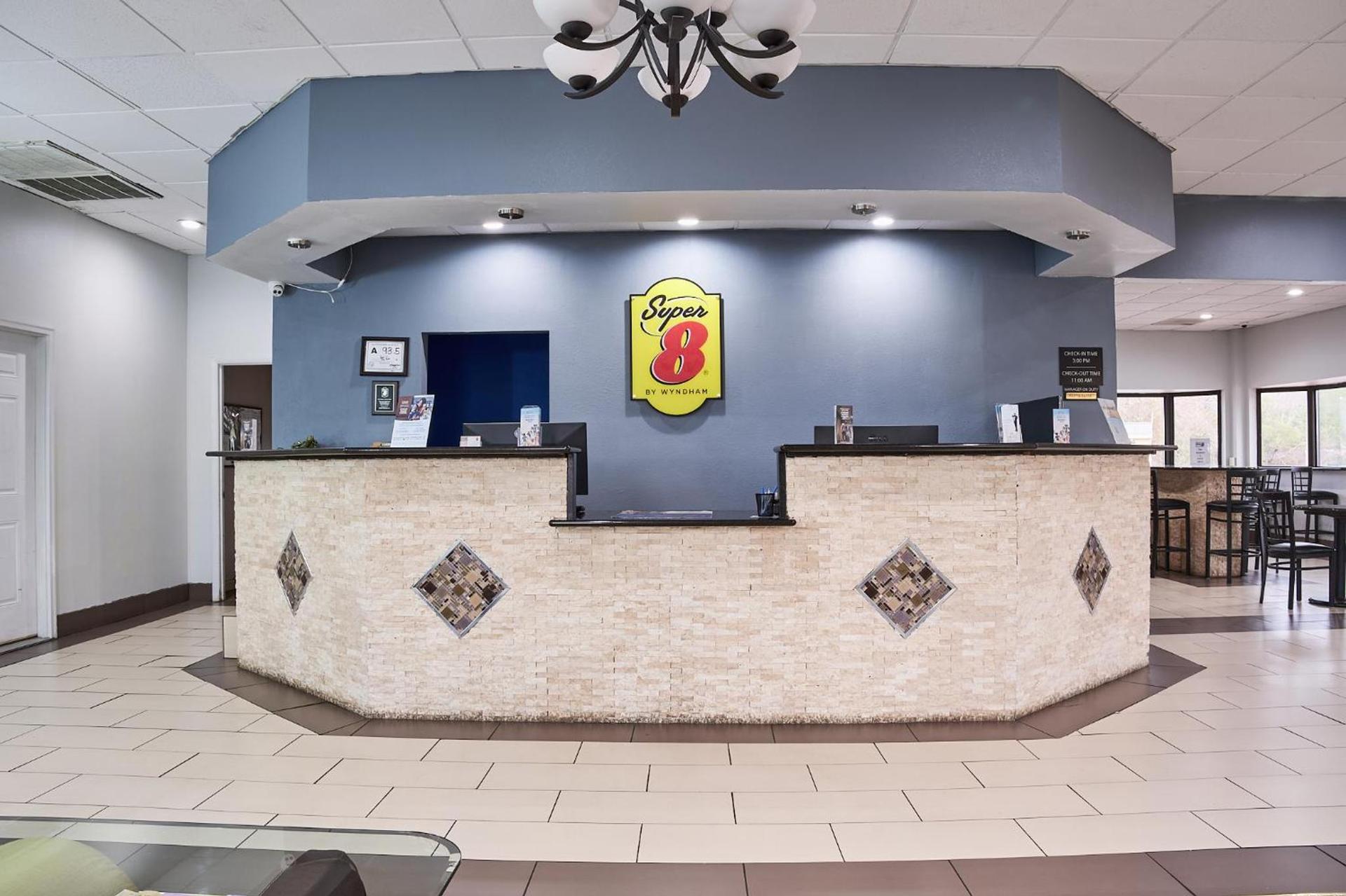 Super 8 by Wyndham Garysburg/Roanoke Rapids photo 27