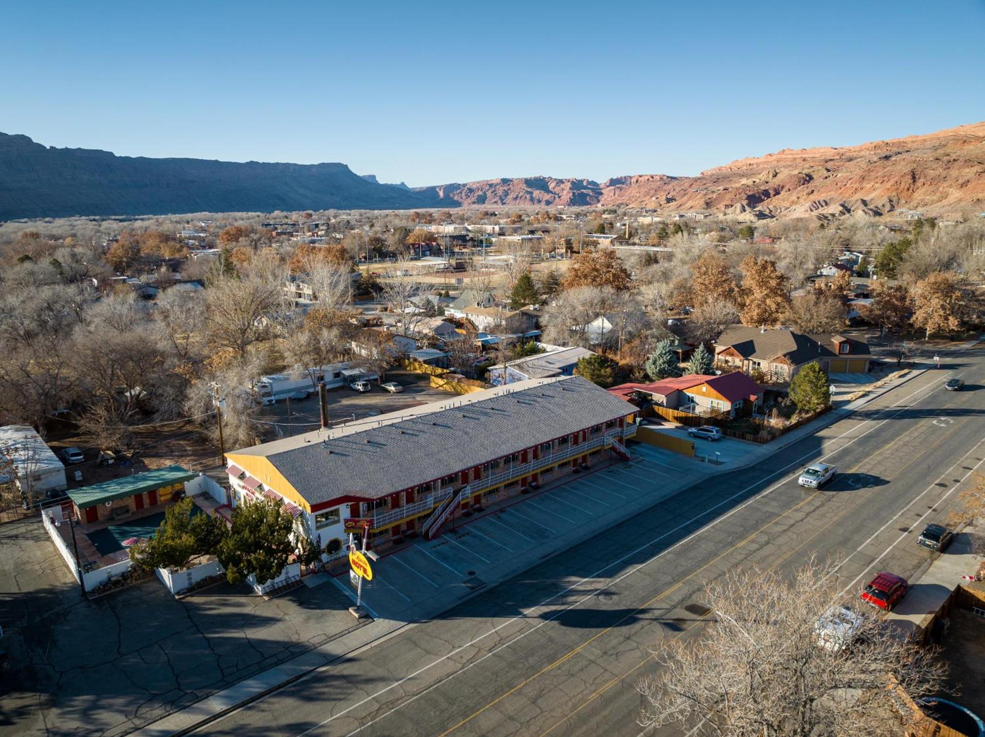 Apache Motel photo 15