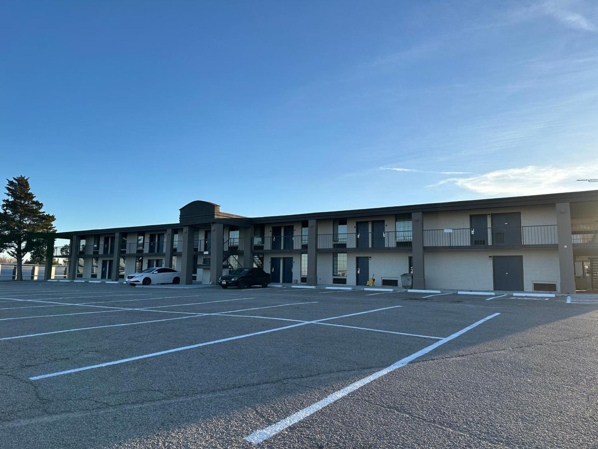Motel 6 Chickasha, OK photo 26