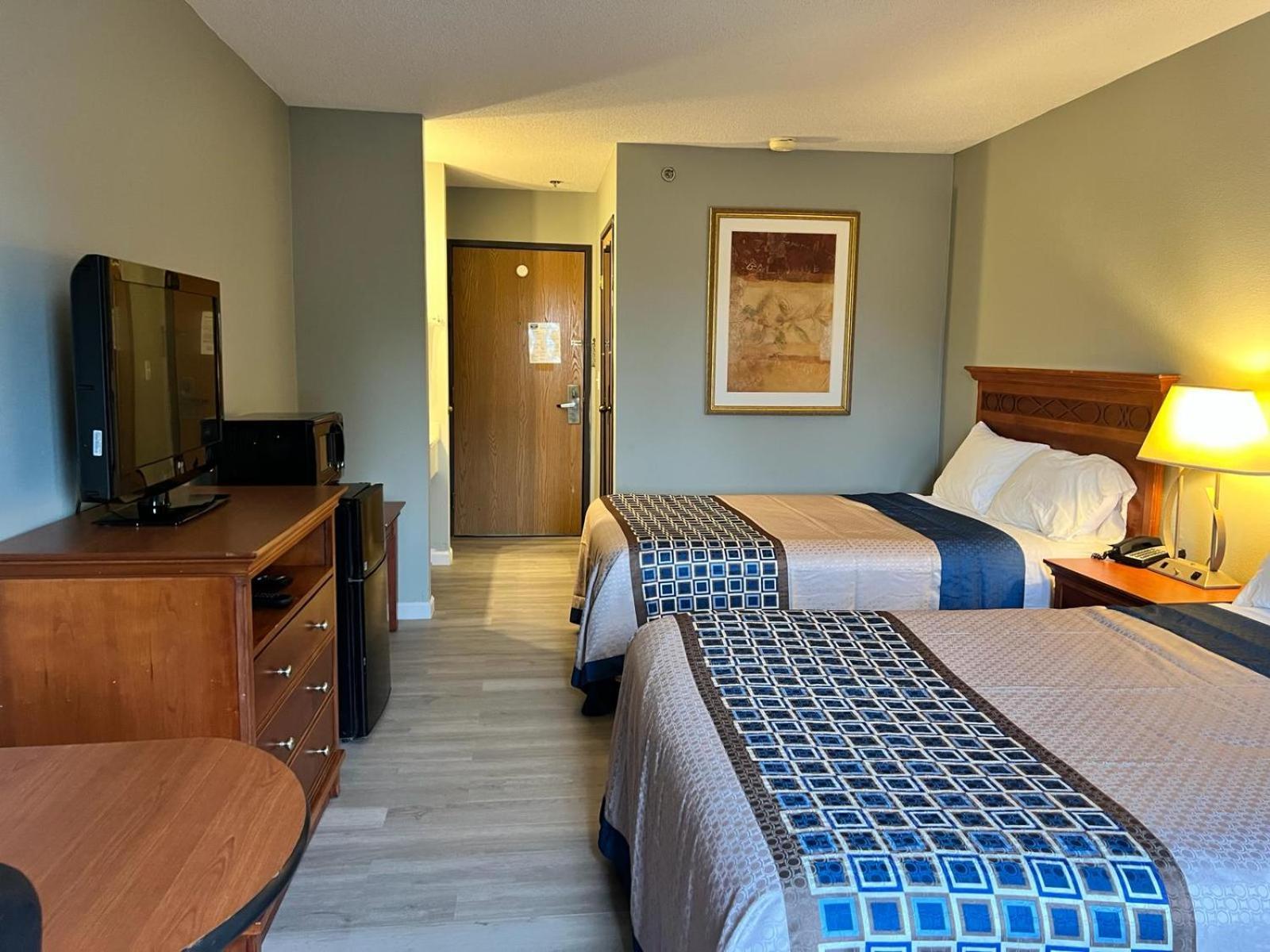Royal Inn Suites photo 20