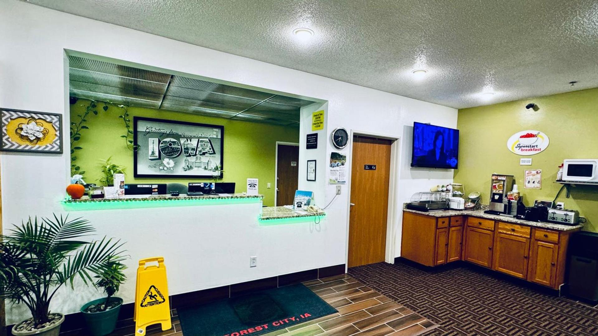 Forest City Inn photo 2