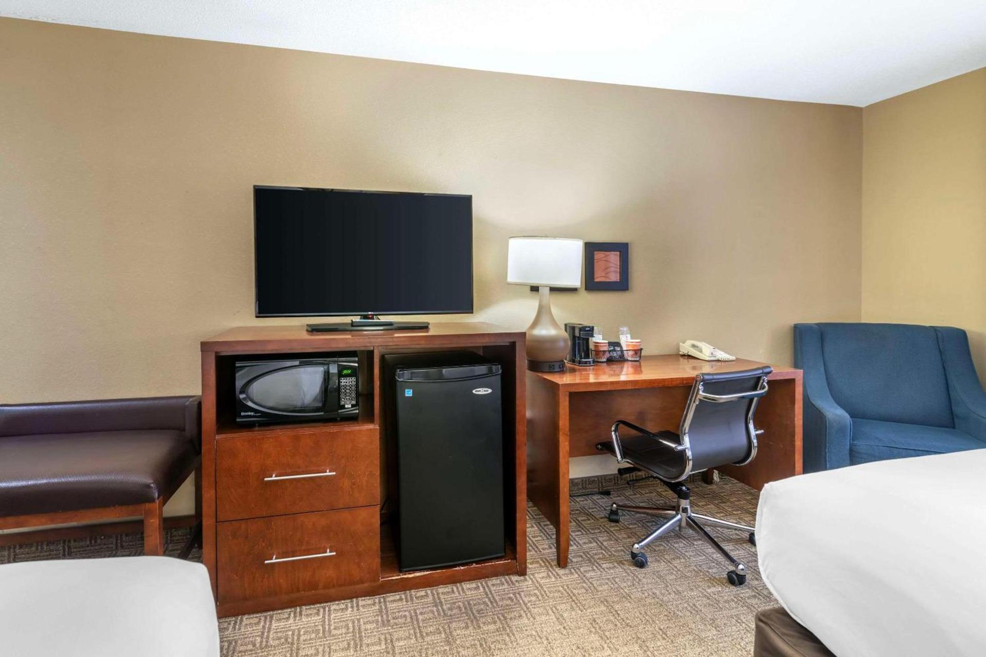 Comfort Inn & Suites Dover-Portsmouth photo 9