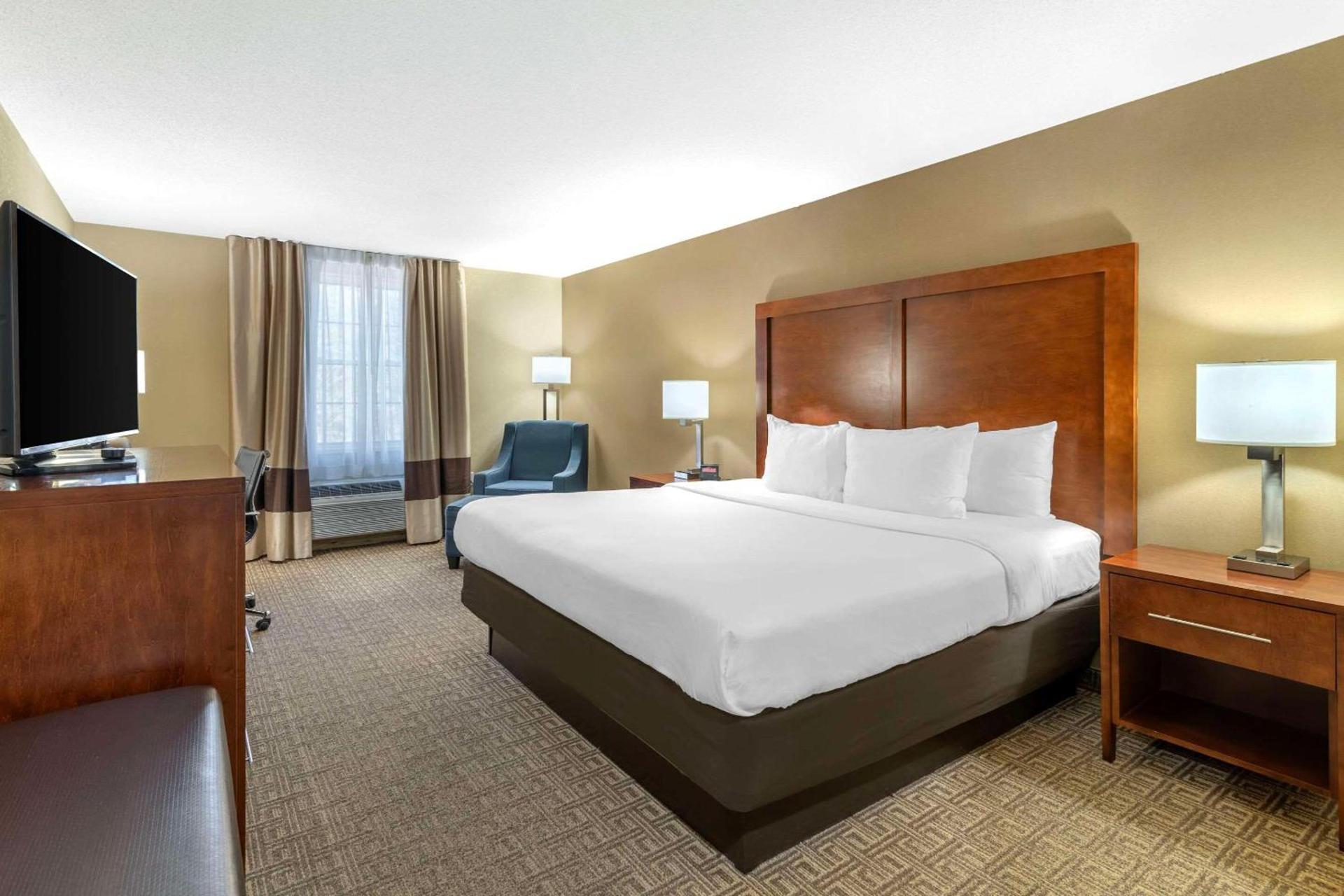 Comfort Inn & Suites Dover-Portsmouth photo 11