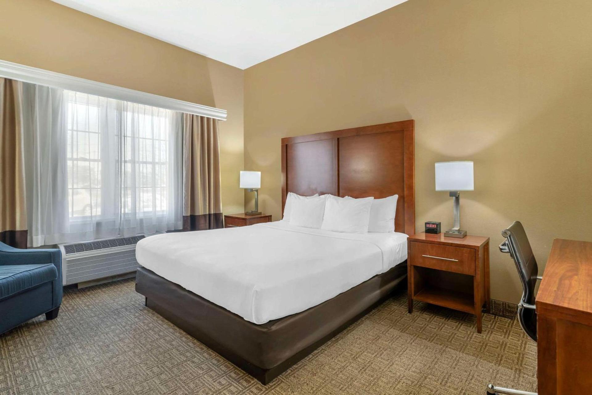 Comfort Inn & Suites Dover-Portsmouth photo 16
