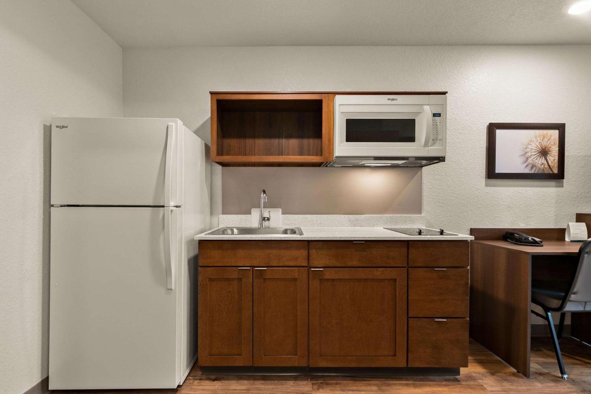 WoodSpring Suites Port Orange - Daytona Beach photo 12