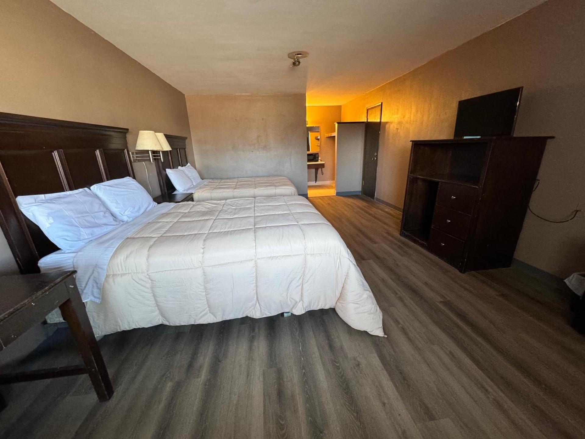 Clintonville Motel photo 4