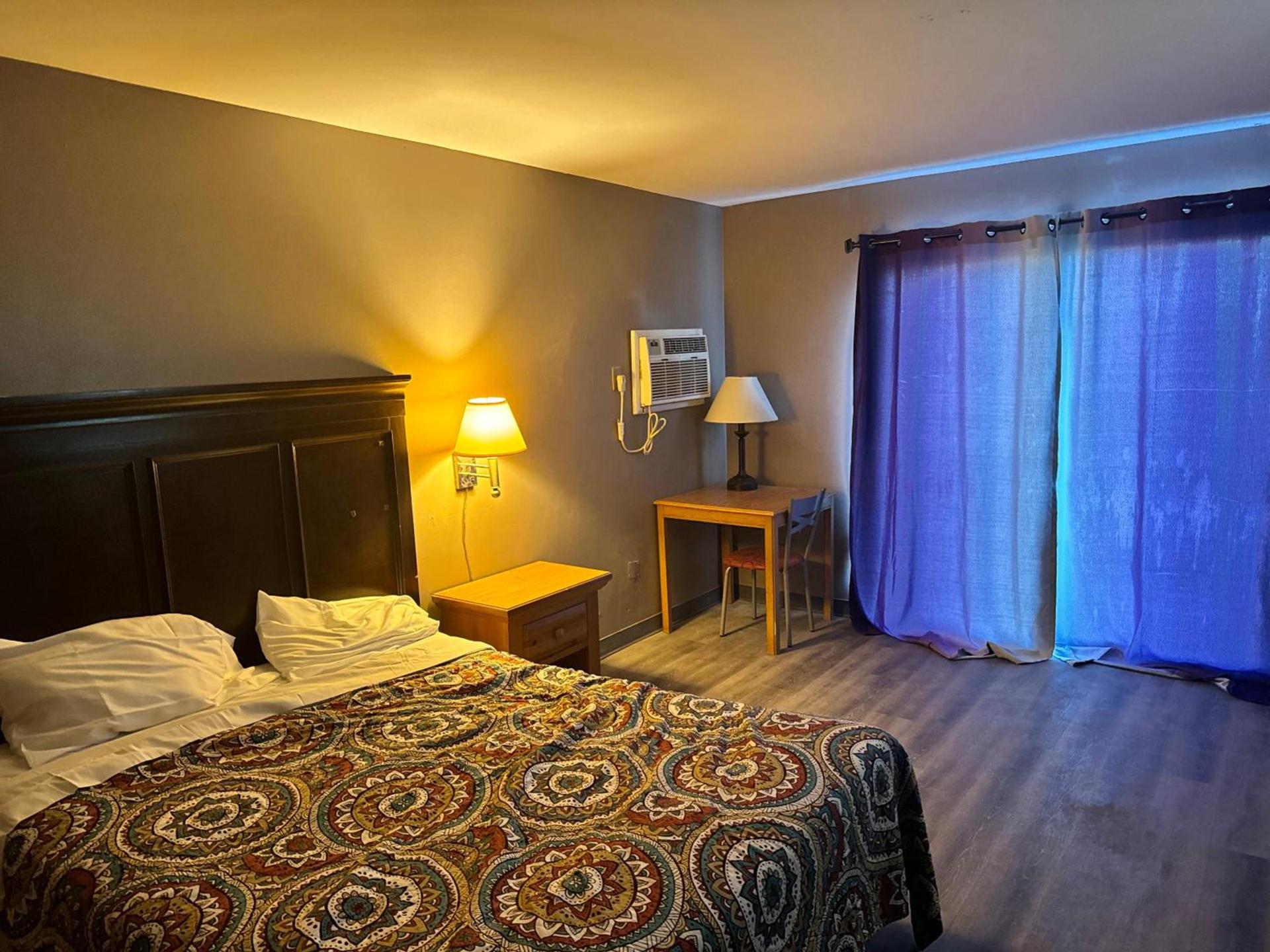 Clintonville Motel photo 2