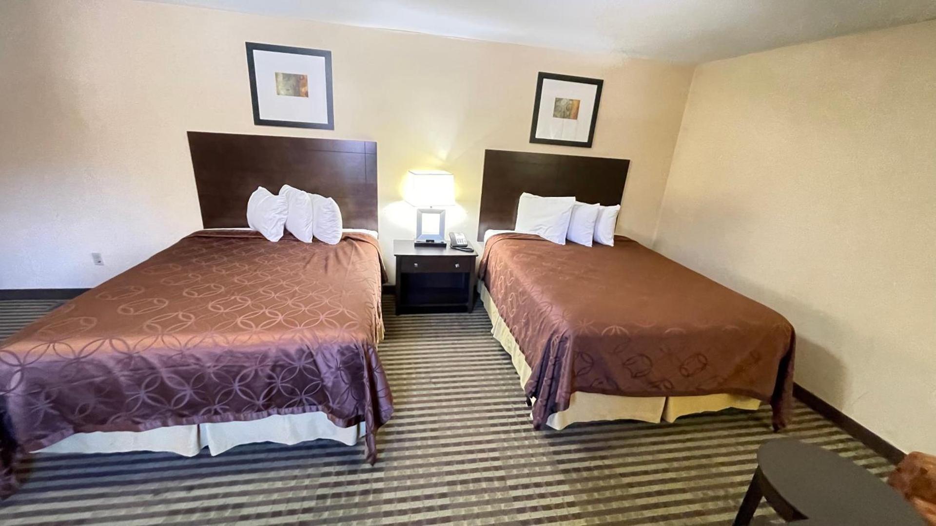 Whitney Inn & Suites photo 20