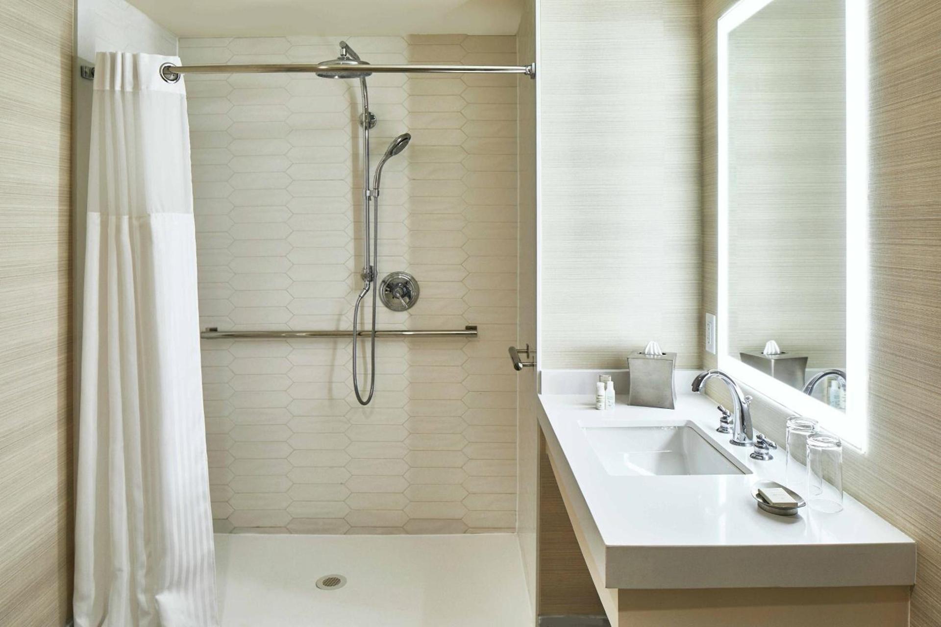 Renaissance Dallas Hotel photo 22