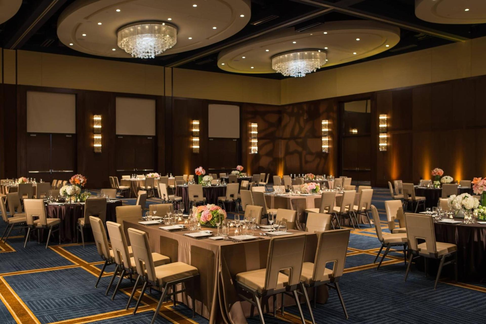 Renaissance Dallas Hotel photo 59