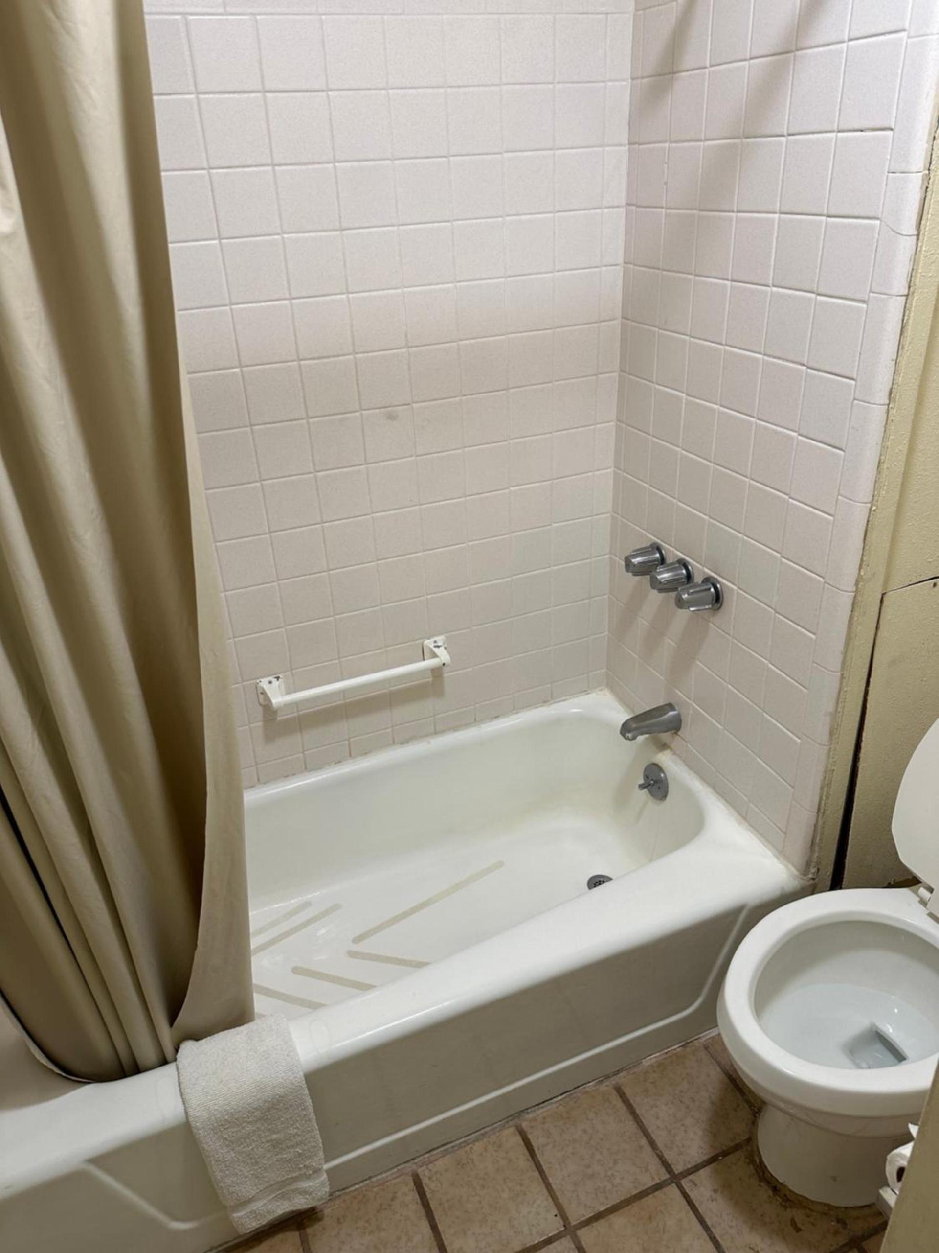 Best Inn photo 7