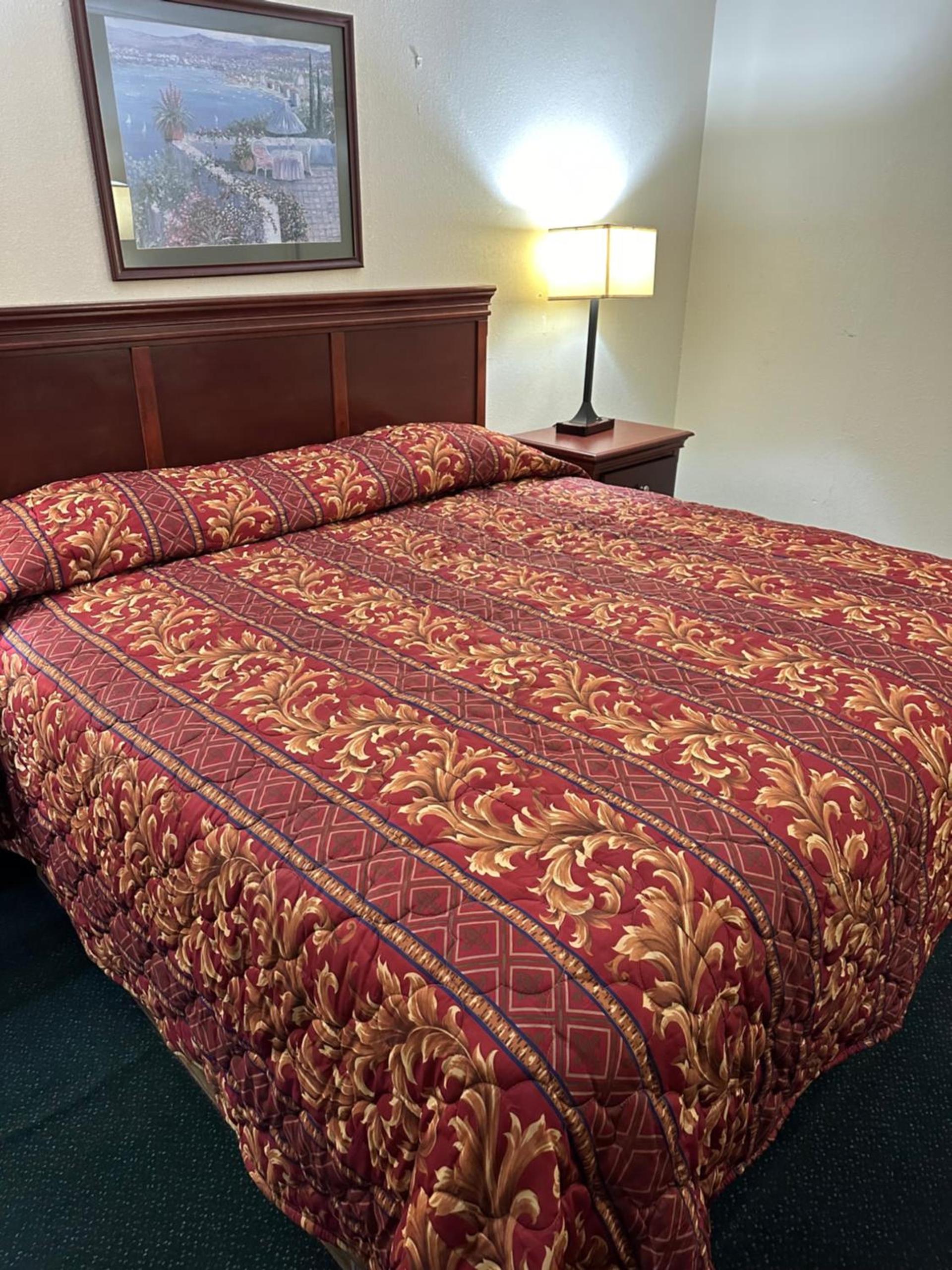 Best Inn photo 13