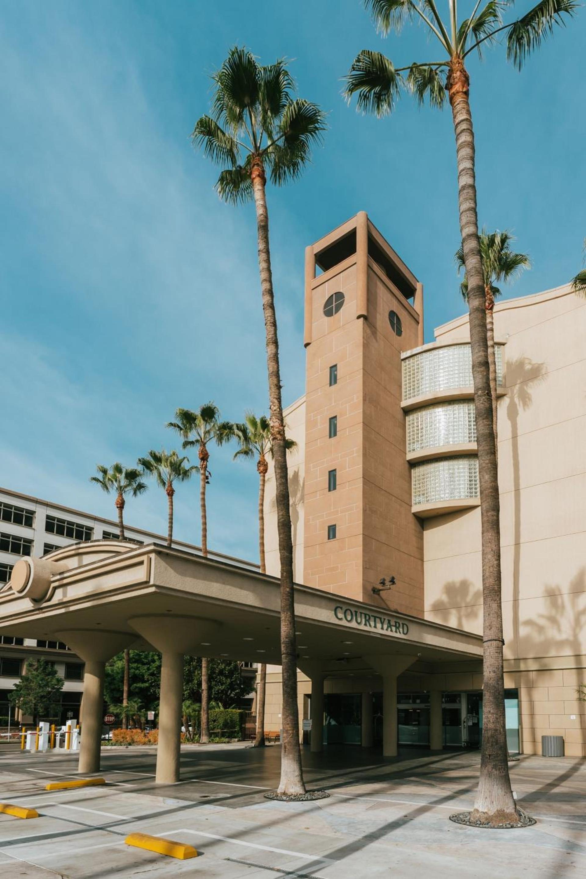Courtyard by Marriott Los Angeles LAX / Century Boulevard photo 1