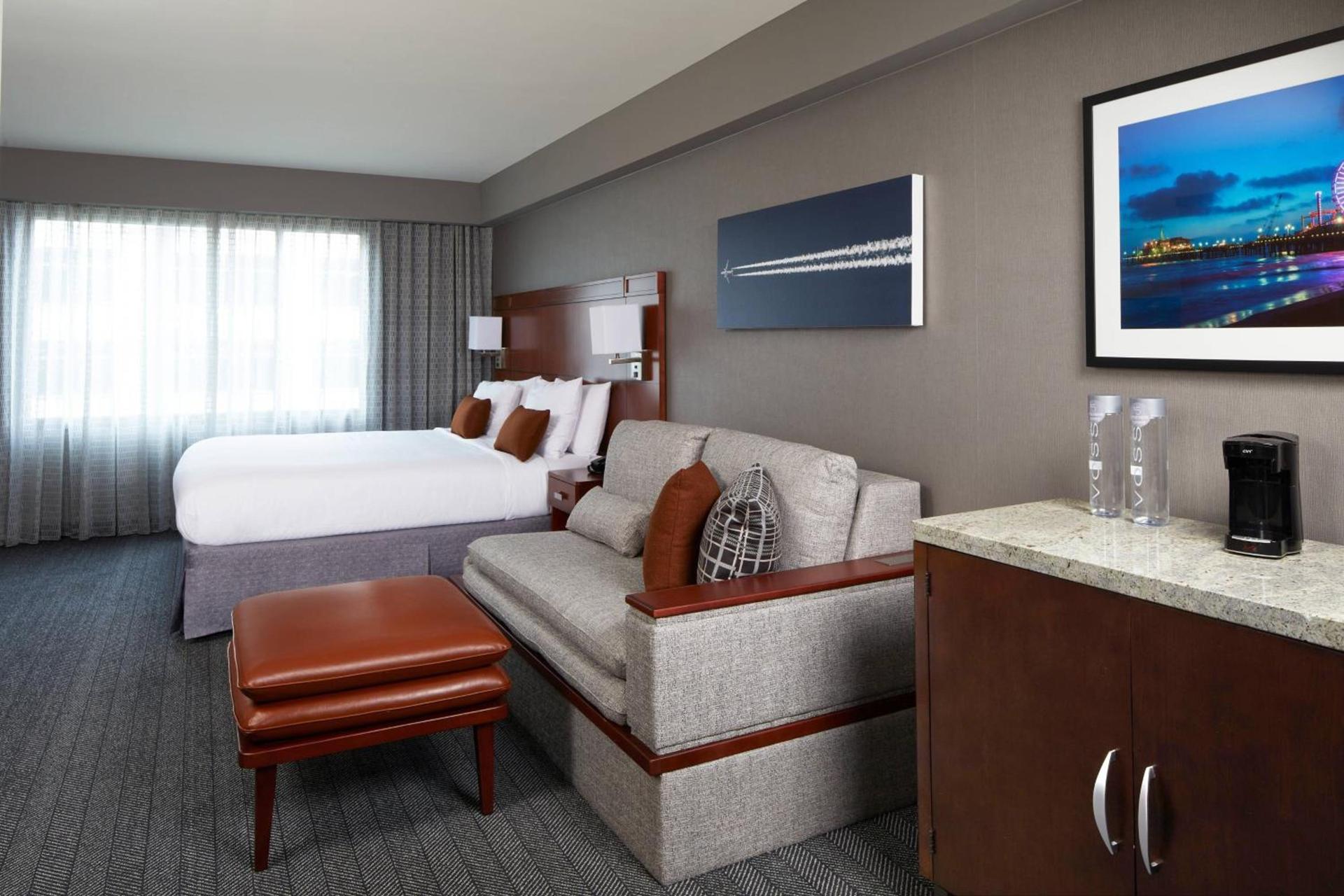Courtyard by Marriott Los Angeles LAX / Century Boulevard photo 16