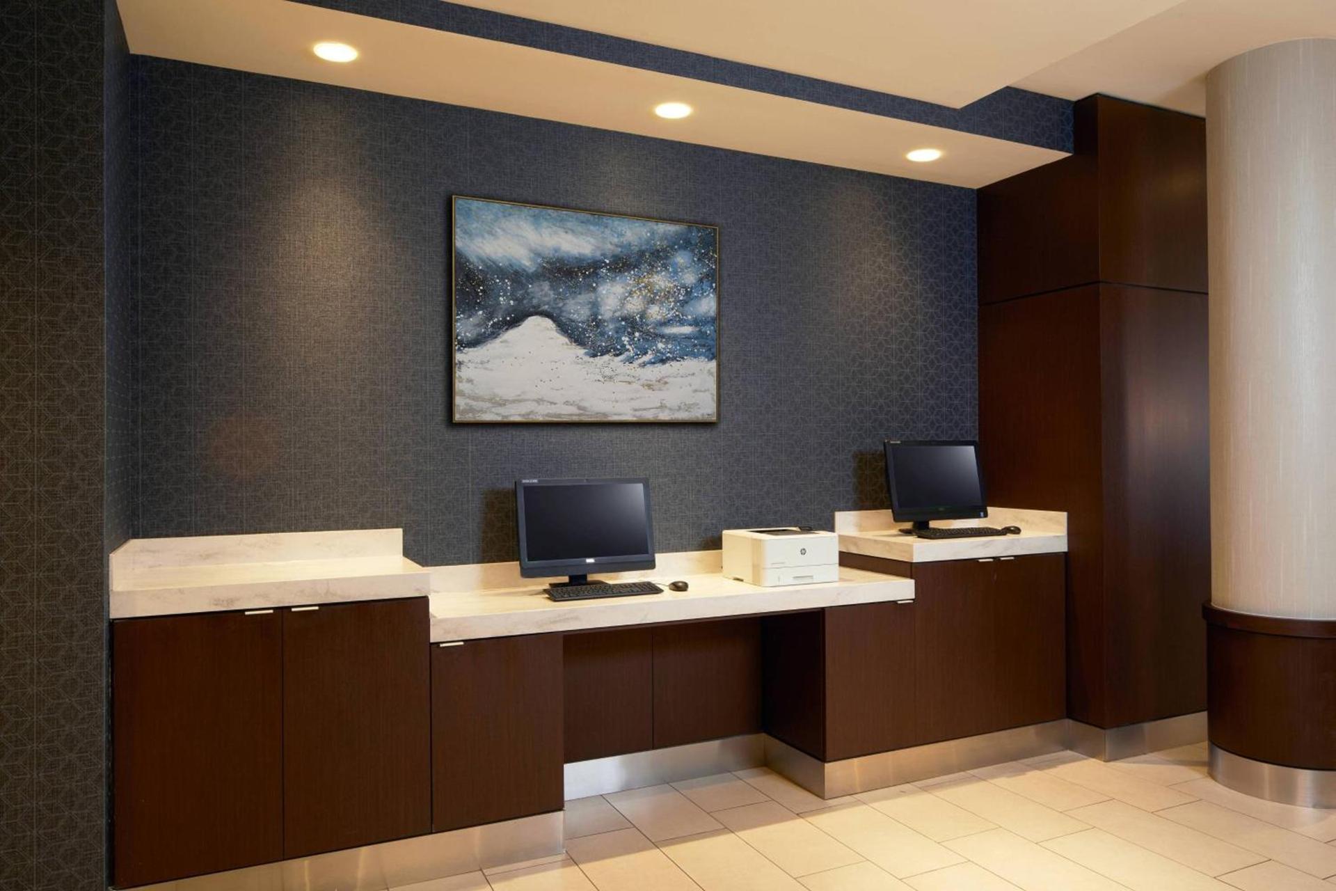 Courtyard by Marriott Los Angeles LAX / Century Boulevard photo 26