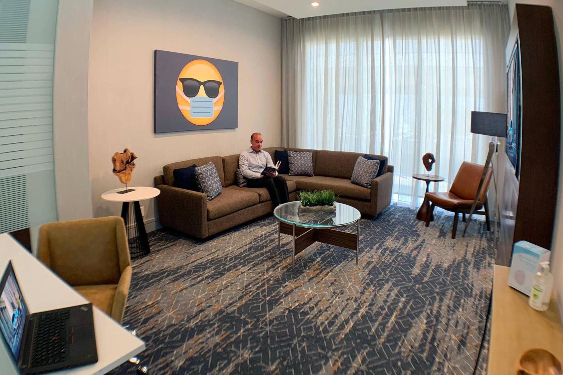 Courtyard by Marriott Los Angeles LAX / Century Boulevard photo 27