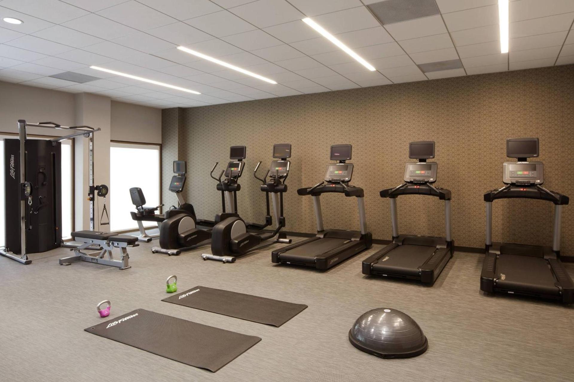 Courtyard by Marriott Los Angeles LAX / Century Boulevard photo 37