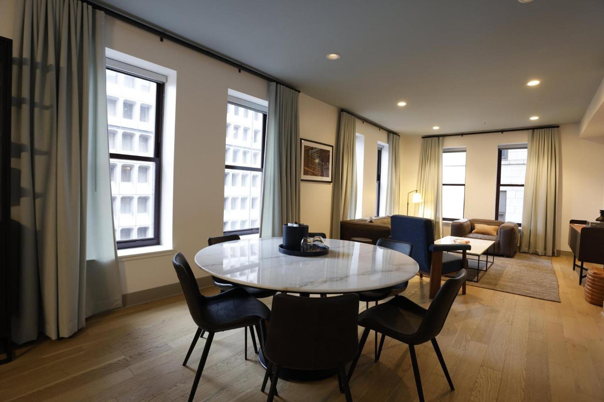 Kimpton Schofield Hotel by IHG photo 21