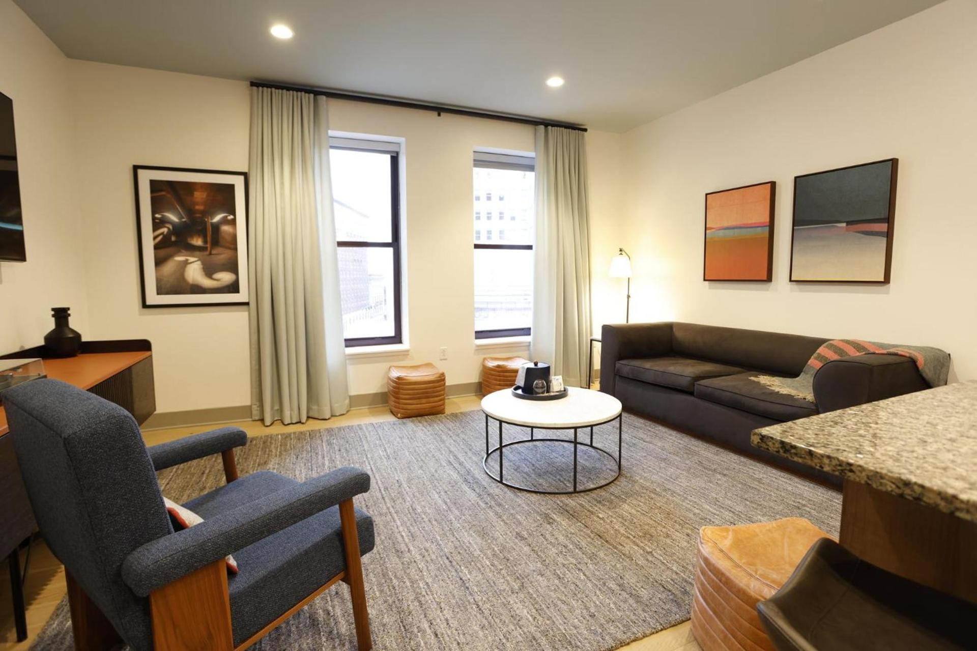 Kimpton Schofield Hotel by IHG photo 24