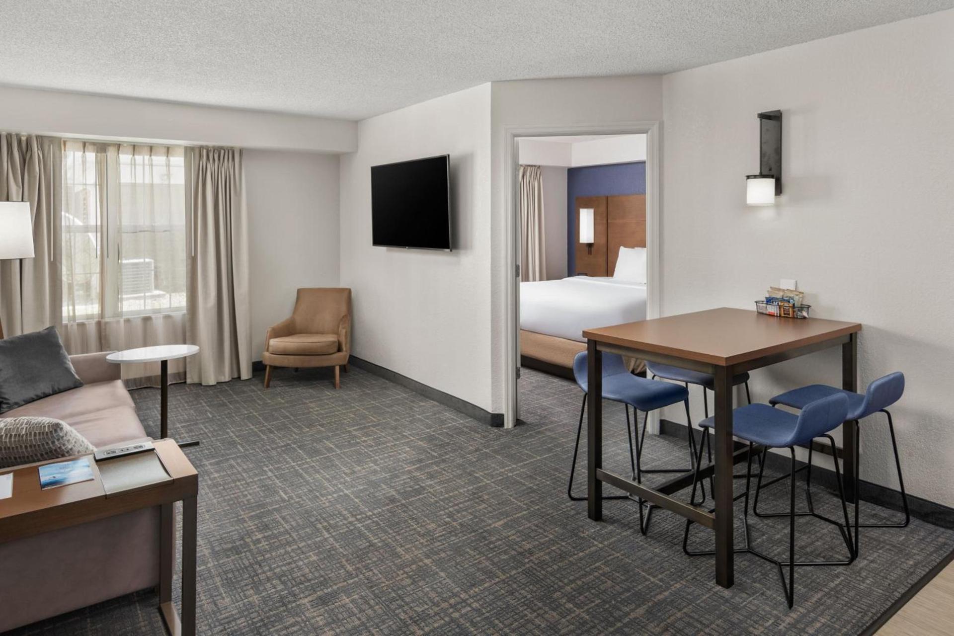 Residence Inn by Marriott Orlando East/UCF Area photo 9