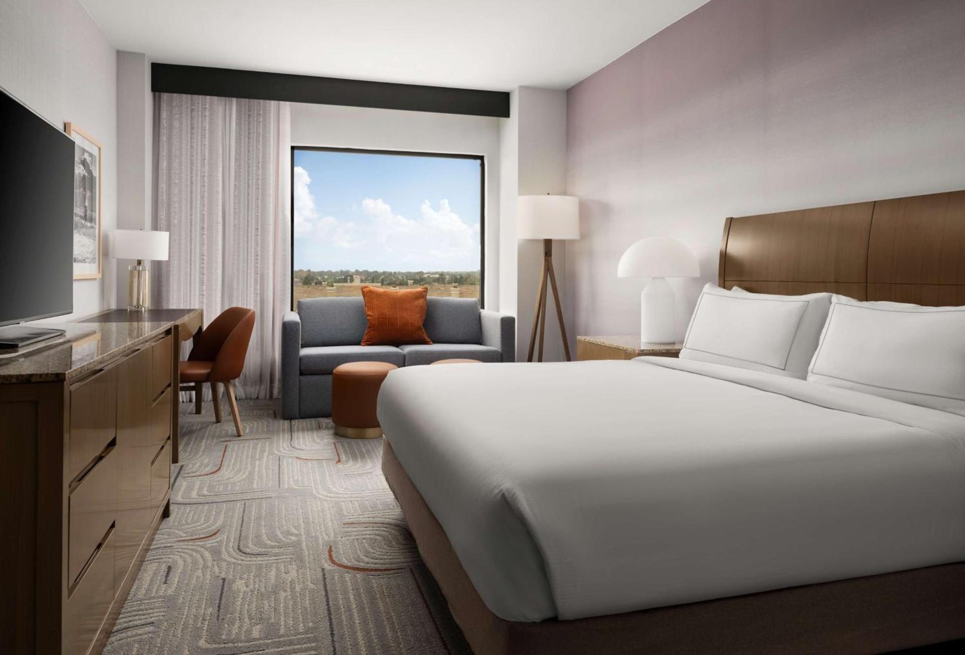 DoubleTree by Hilton Irvine Spectrum photo 33