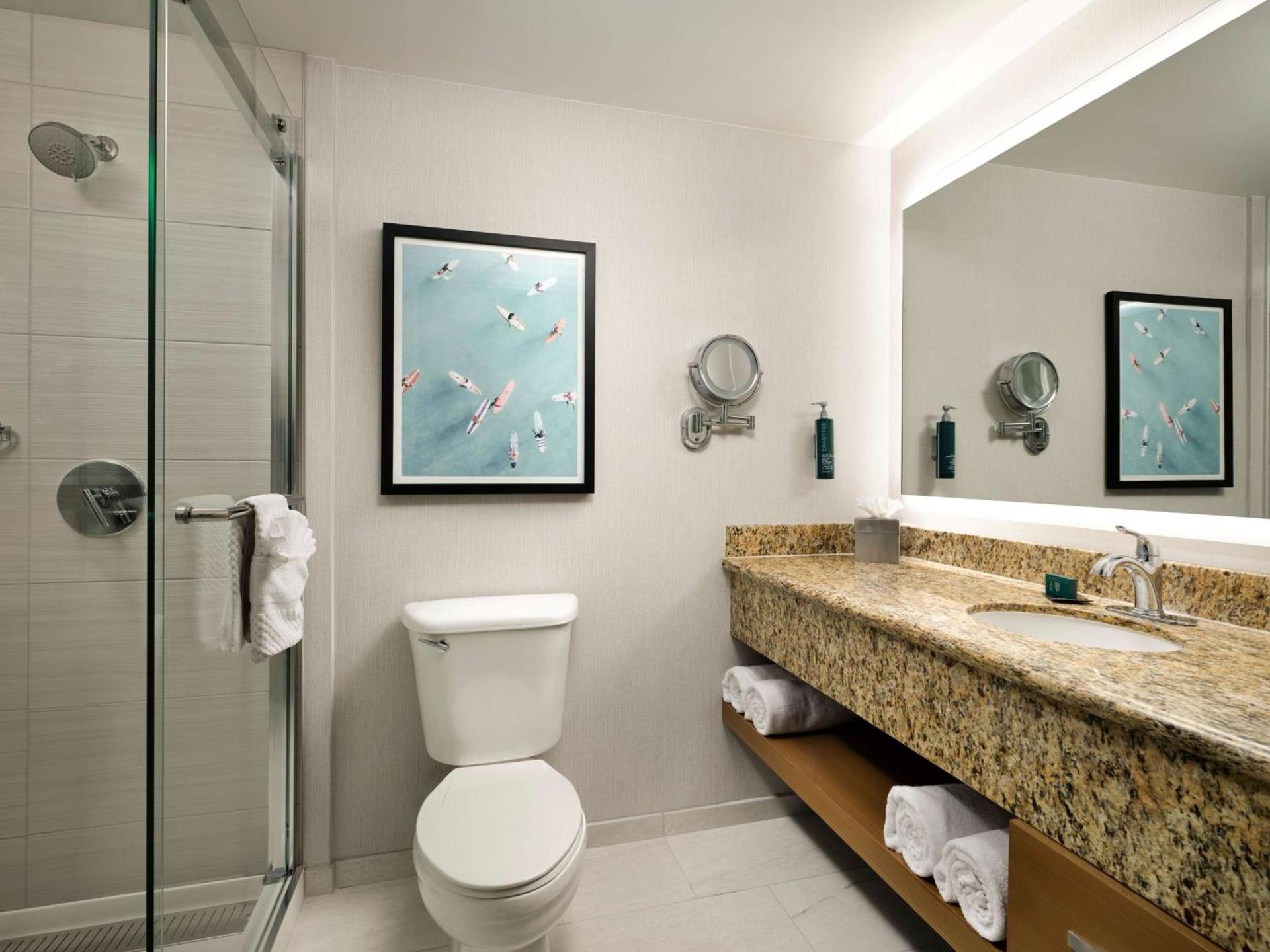 DoubleTree by Hilton Irvine Spectrum photo 34