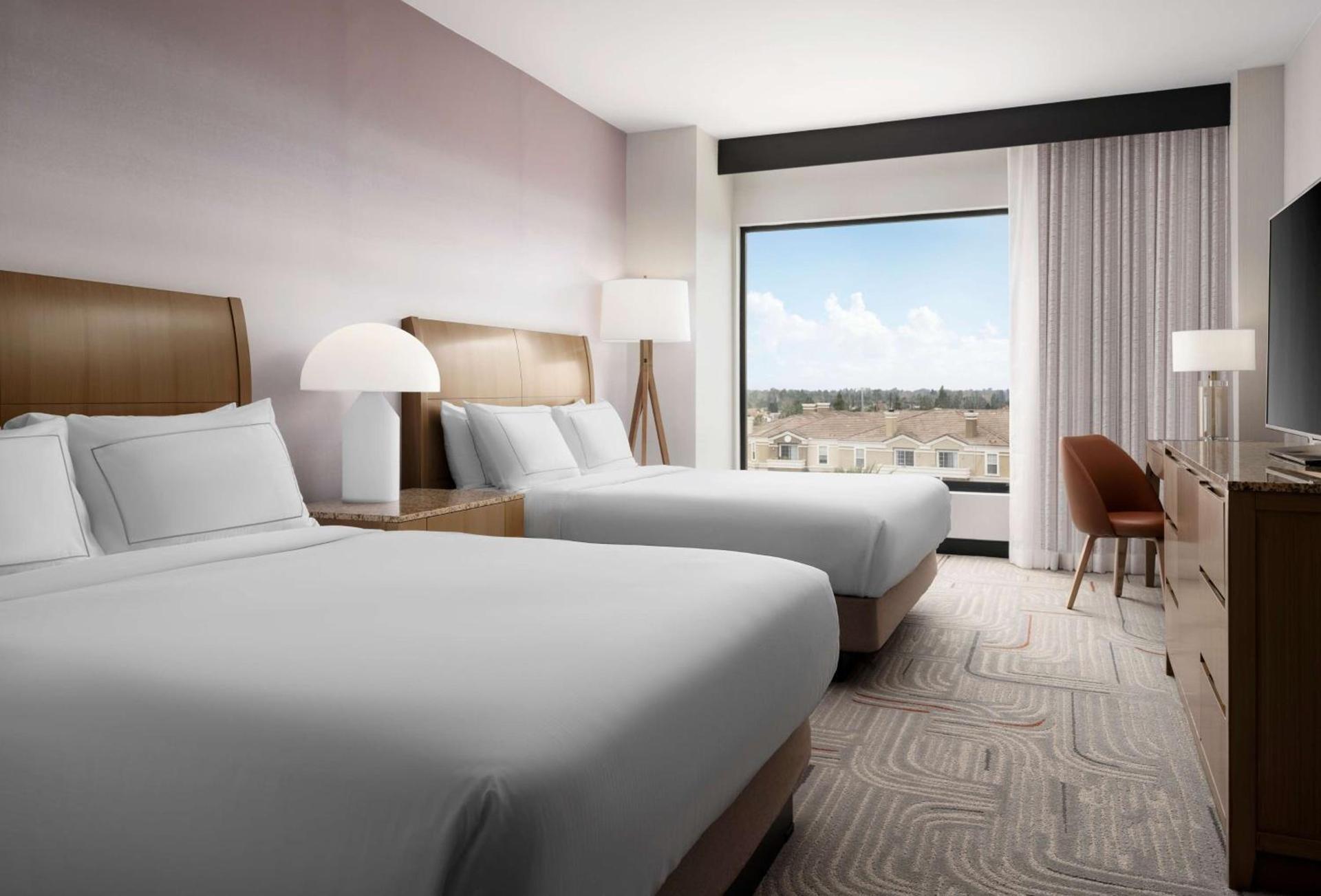 DoubleTree by Hilton Irvine Spectrum photo 35