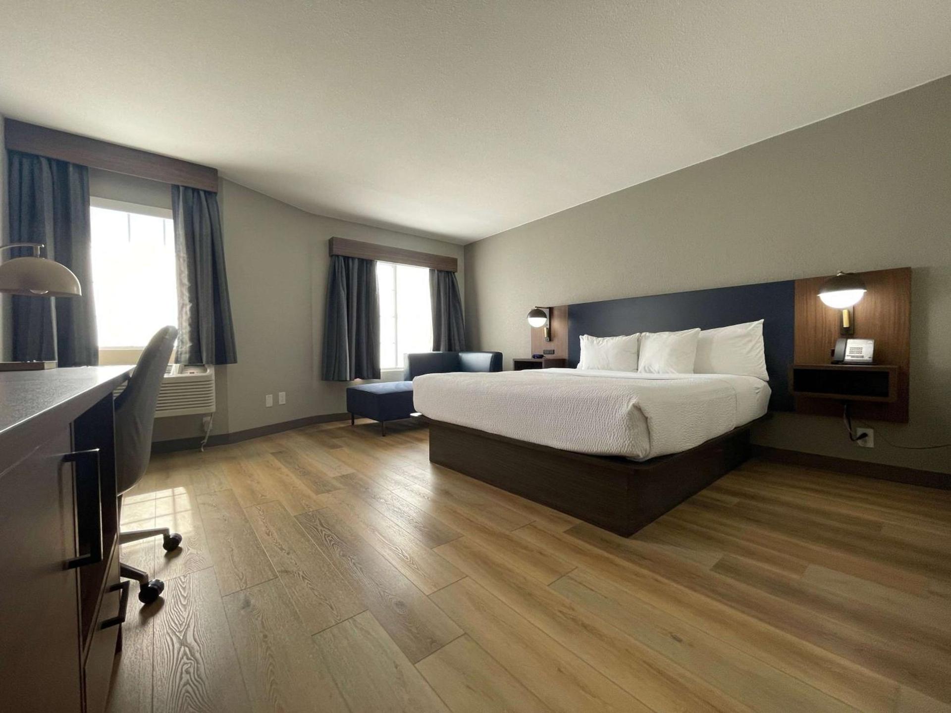 La Quinta by Wyndham Dallas DFW Airport North photo 14