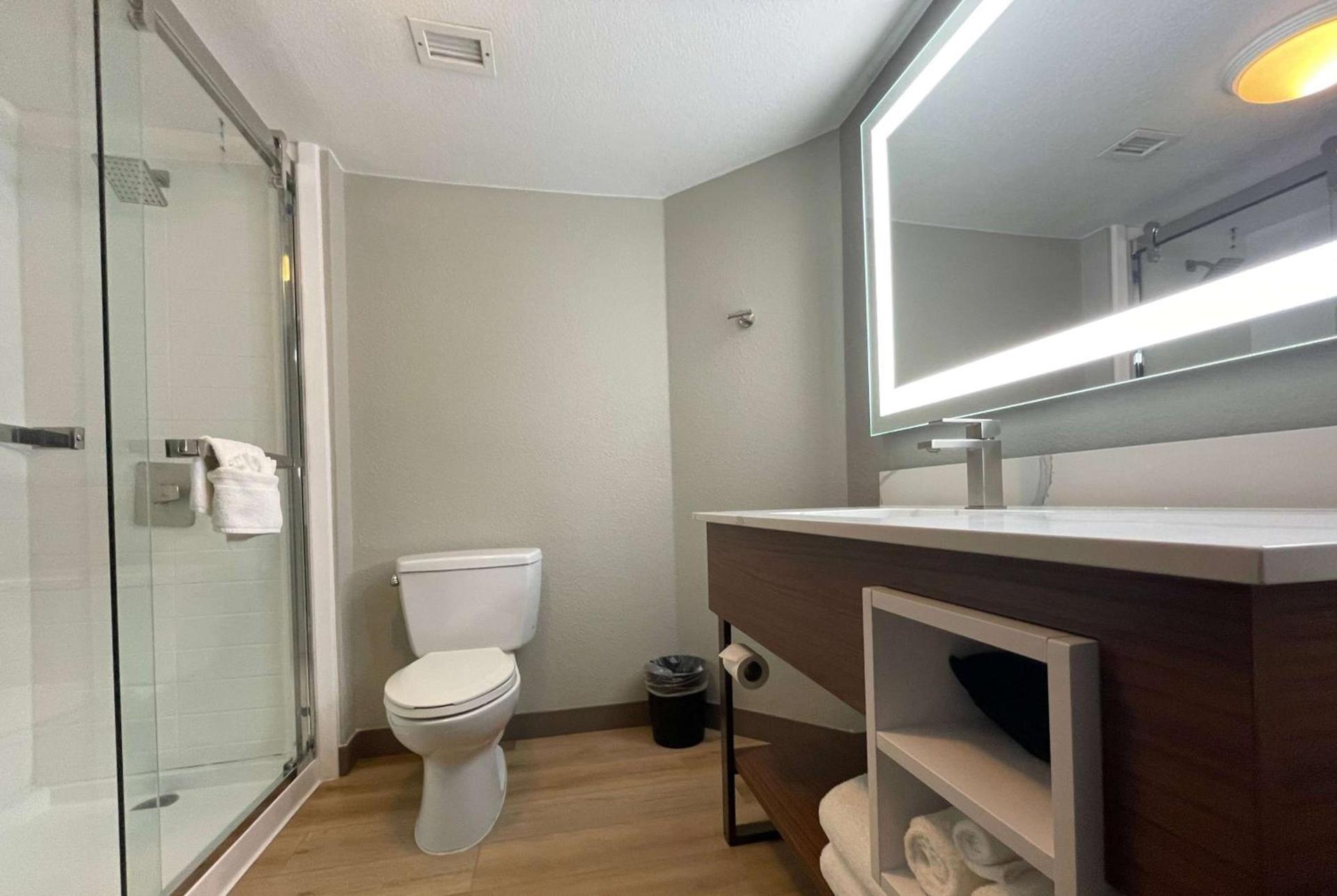 La Quinta by Wyndham Dallas DFW Airport North photo 20